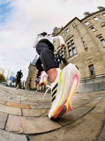 Кроссовки для бега Adidas ULTRABOOST 21 модель FY0401 Фото