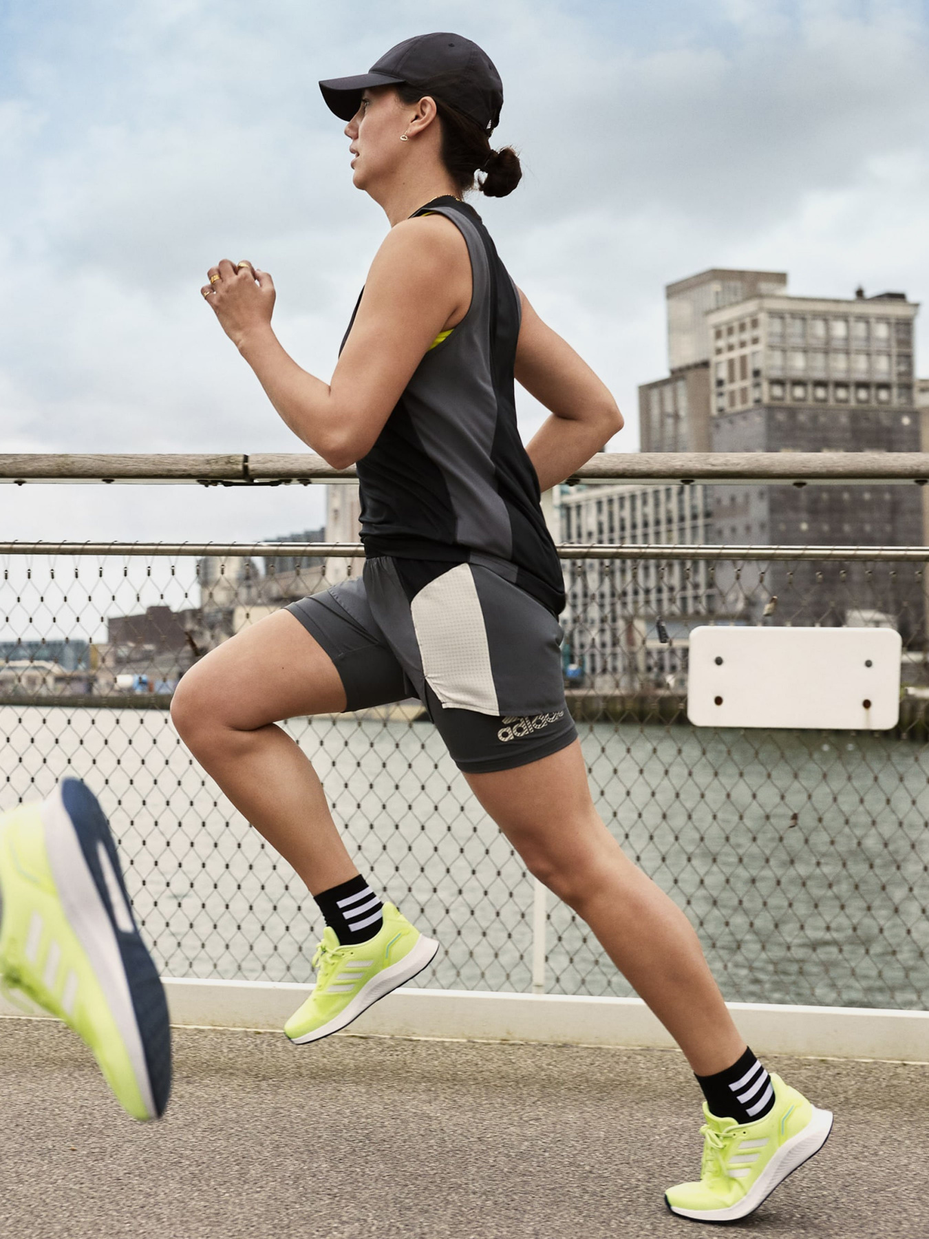 Кроссовки для спорта Adidas RunFalcon 2.0 Performance модель FY8736 Фото