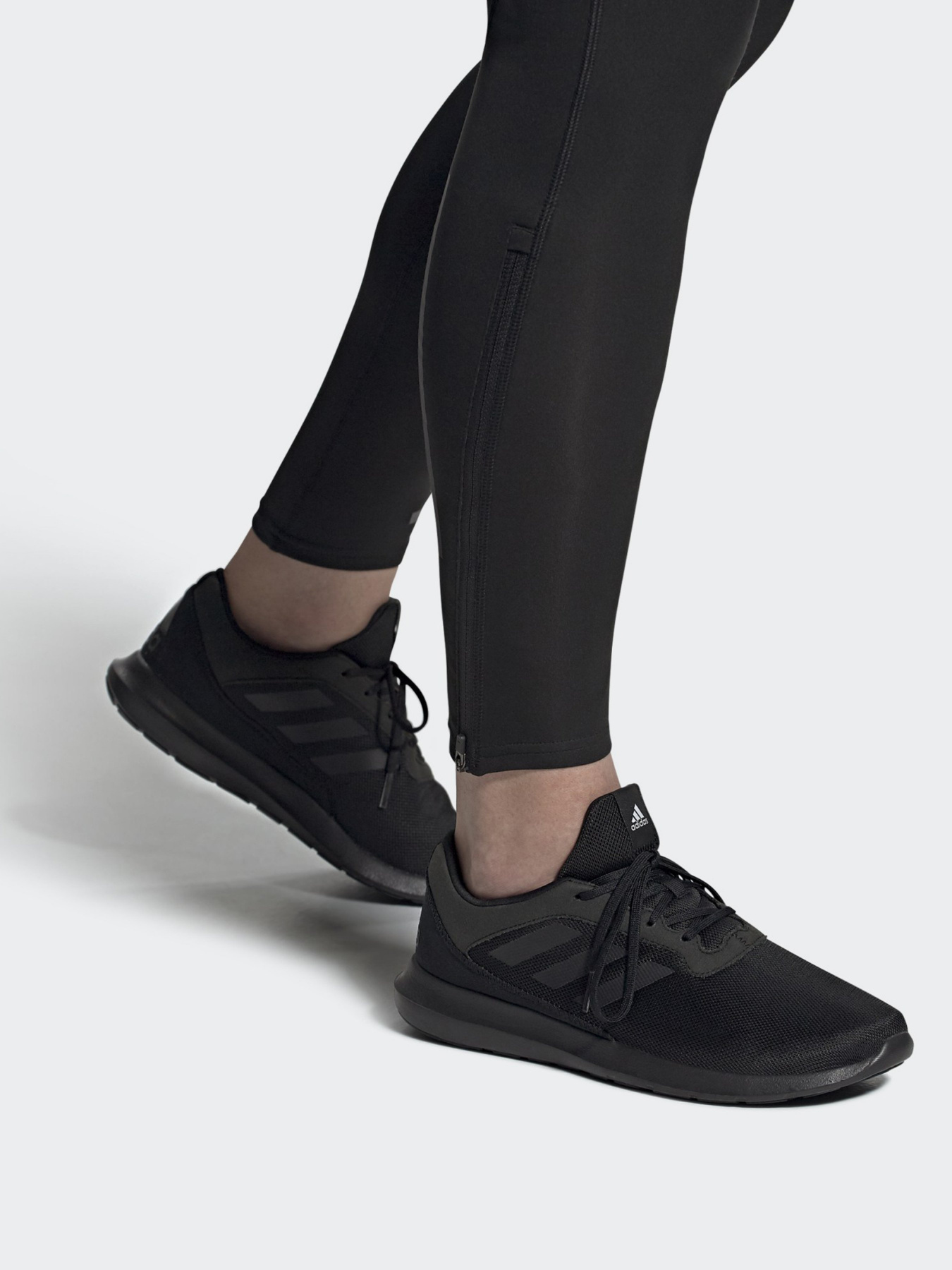 Кросівки для бігу Adidas Coreracer Performance модель FX3593 Фото