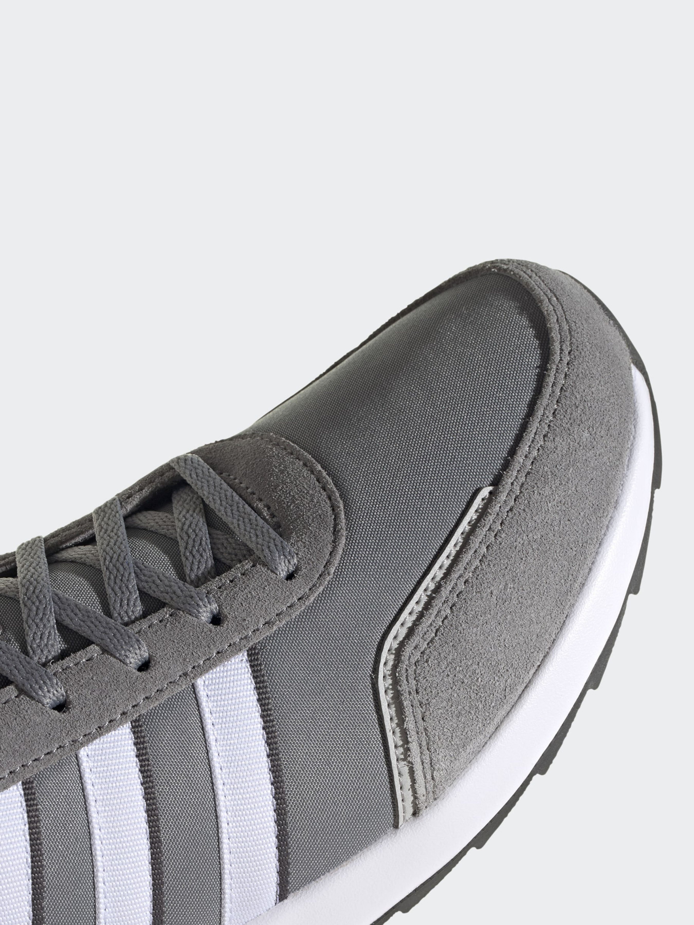 Кросівки повсякденні Adidas RETRORUN модель FY8580 Фото