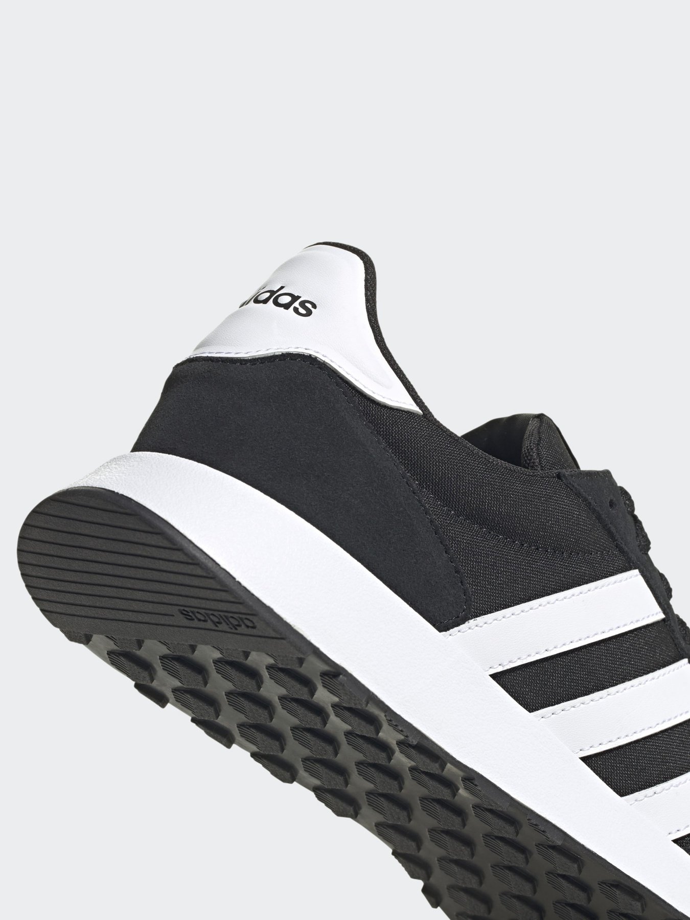Кроссовки повседневные Adidas RUN 60S 2.0 модель FZ0961 Кроссовки повседневные Adidas RUN 60S 2.0 модель FZ0961 Фото