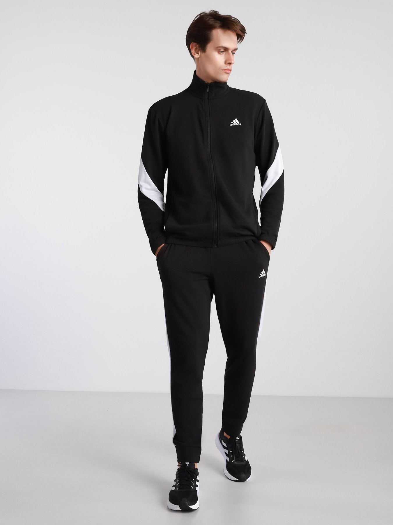 Спортивный костюм Adidas модель GM3826 Фото