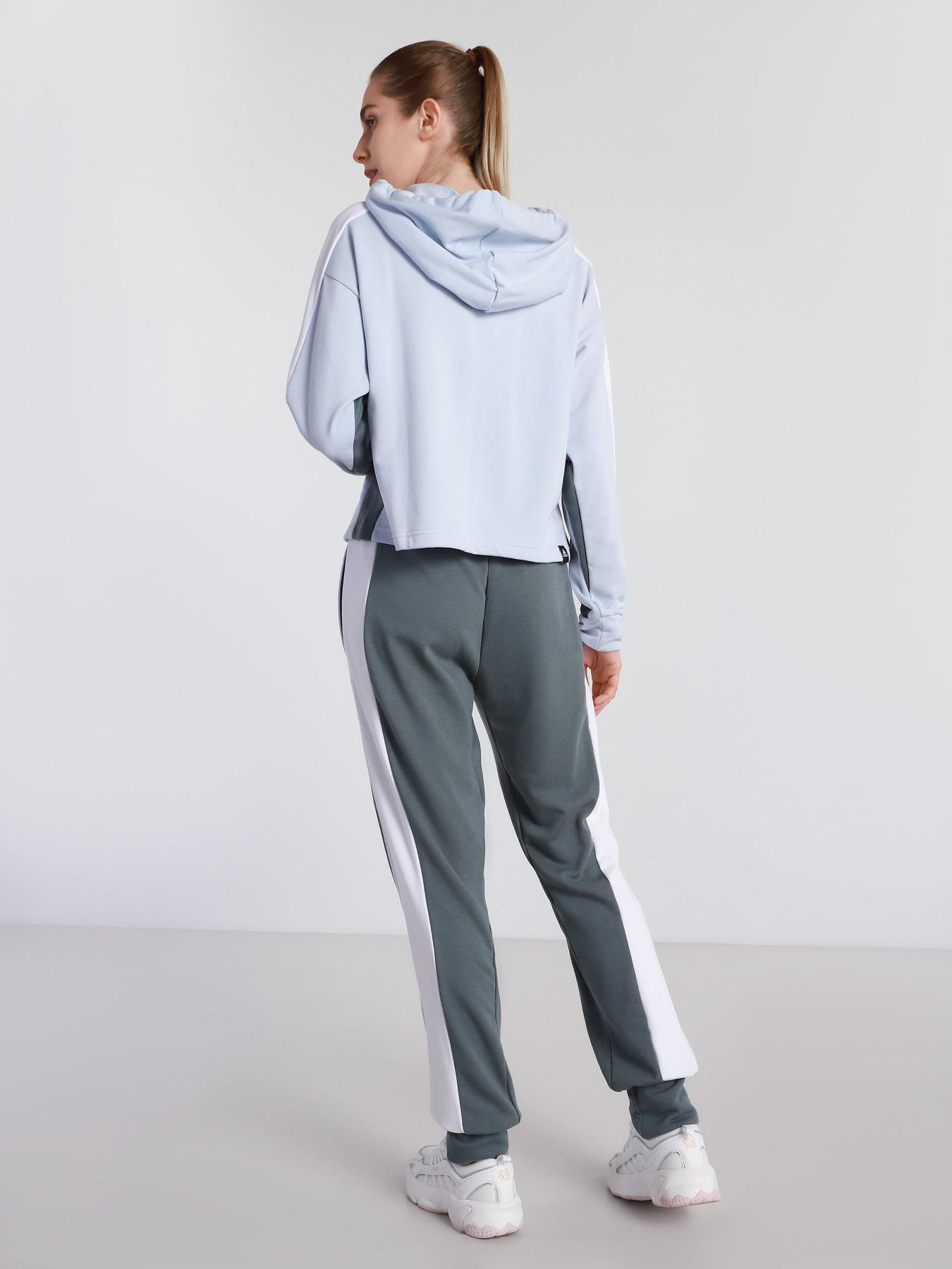 Спортивний костюм Adidas модель GL9484 Фото