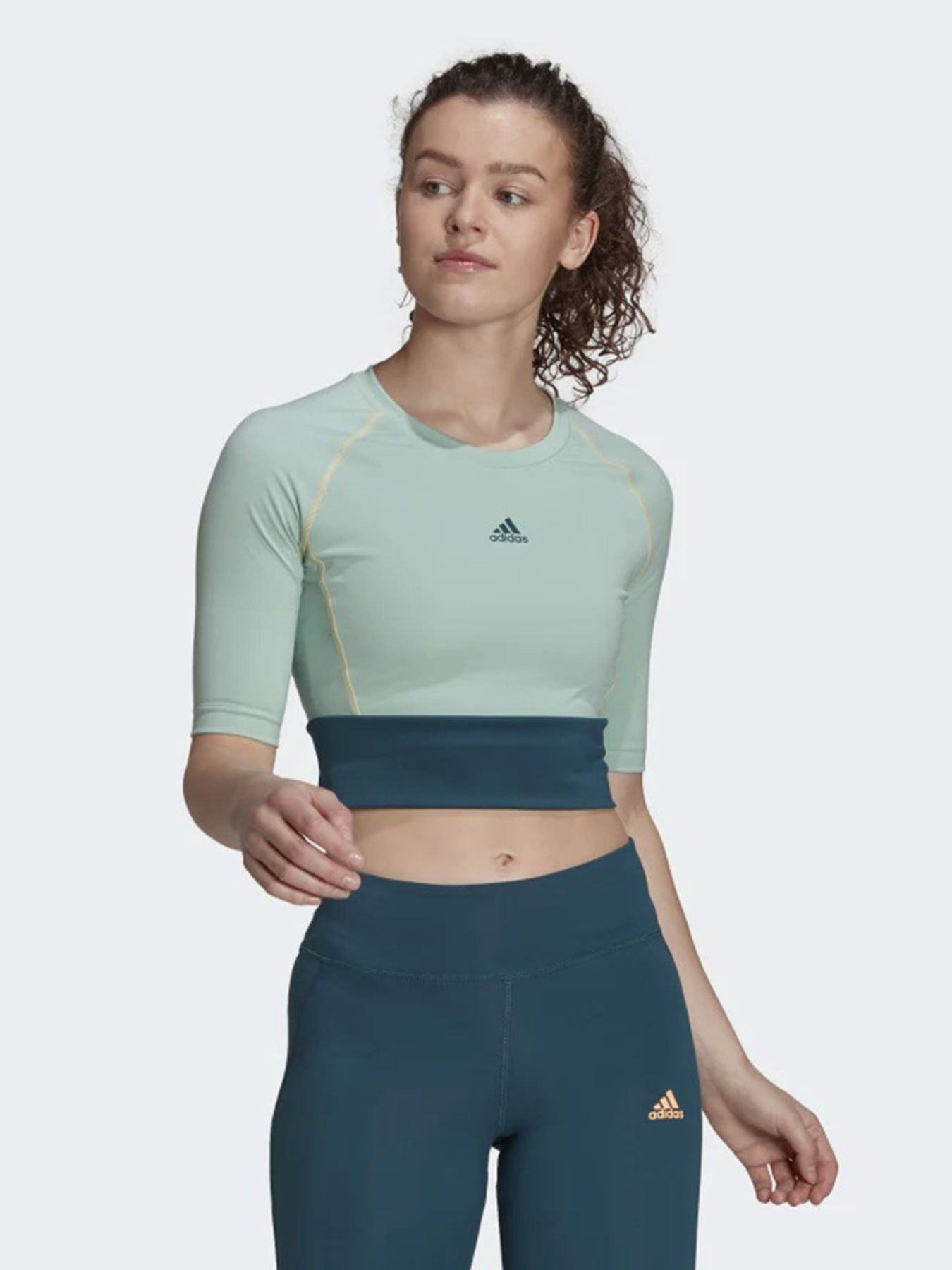 Топ Adidas Fitted AEROREADY Sport Inspired модель GL3958 Фото