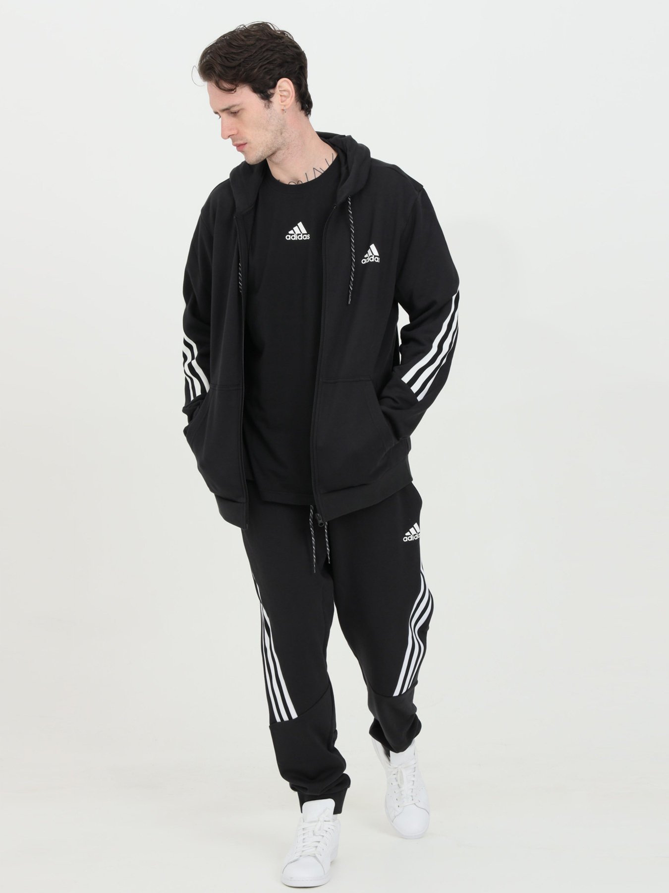 Штаны спортивные Adidas SPORTSWEAR 3-STRIPES TAPE модель GM3833 Фото