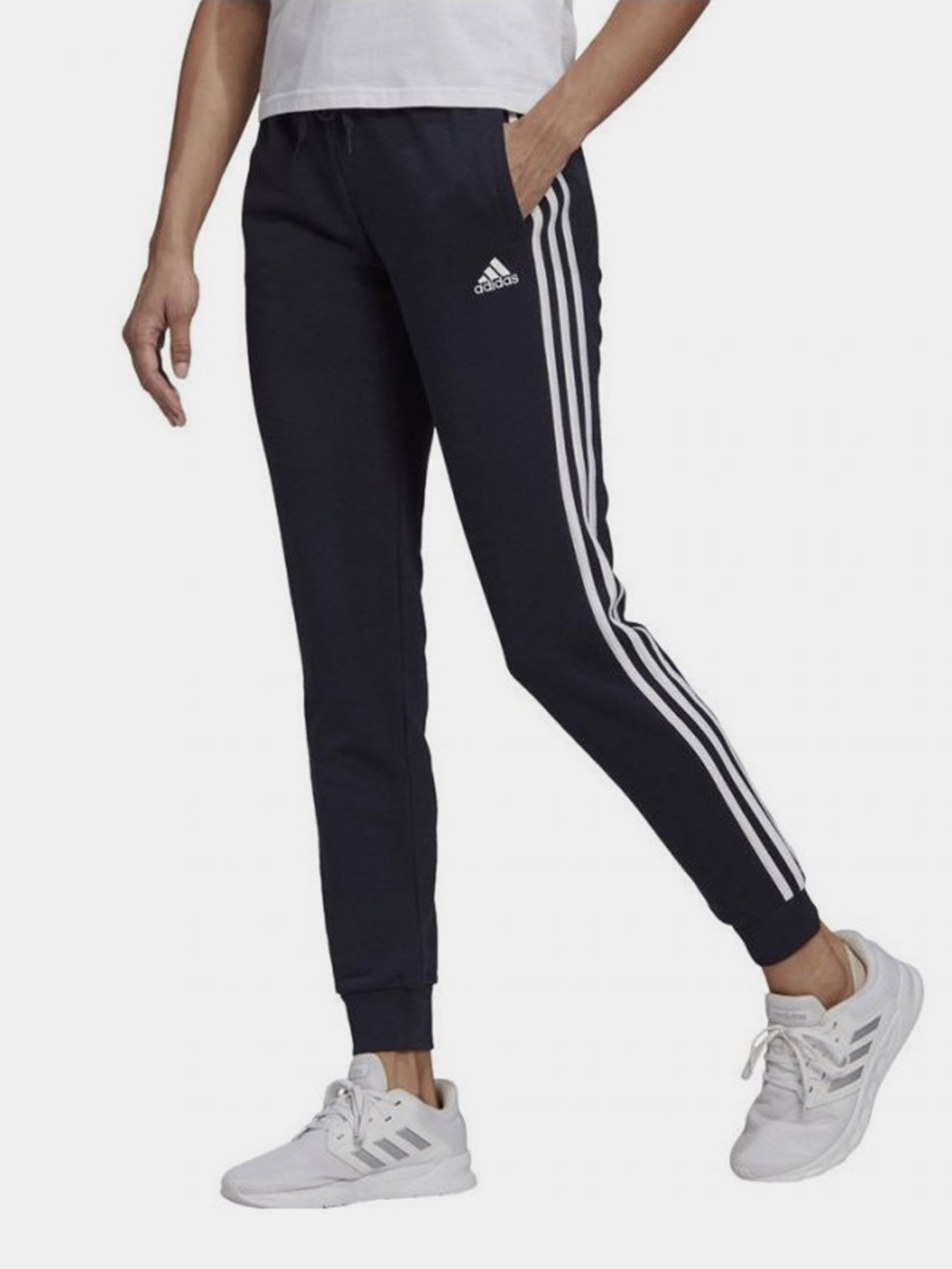Штаны спортивные Adidas Essentials 3-Stripes модель GM8736 Фото