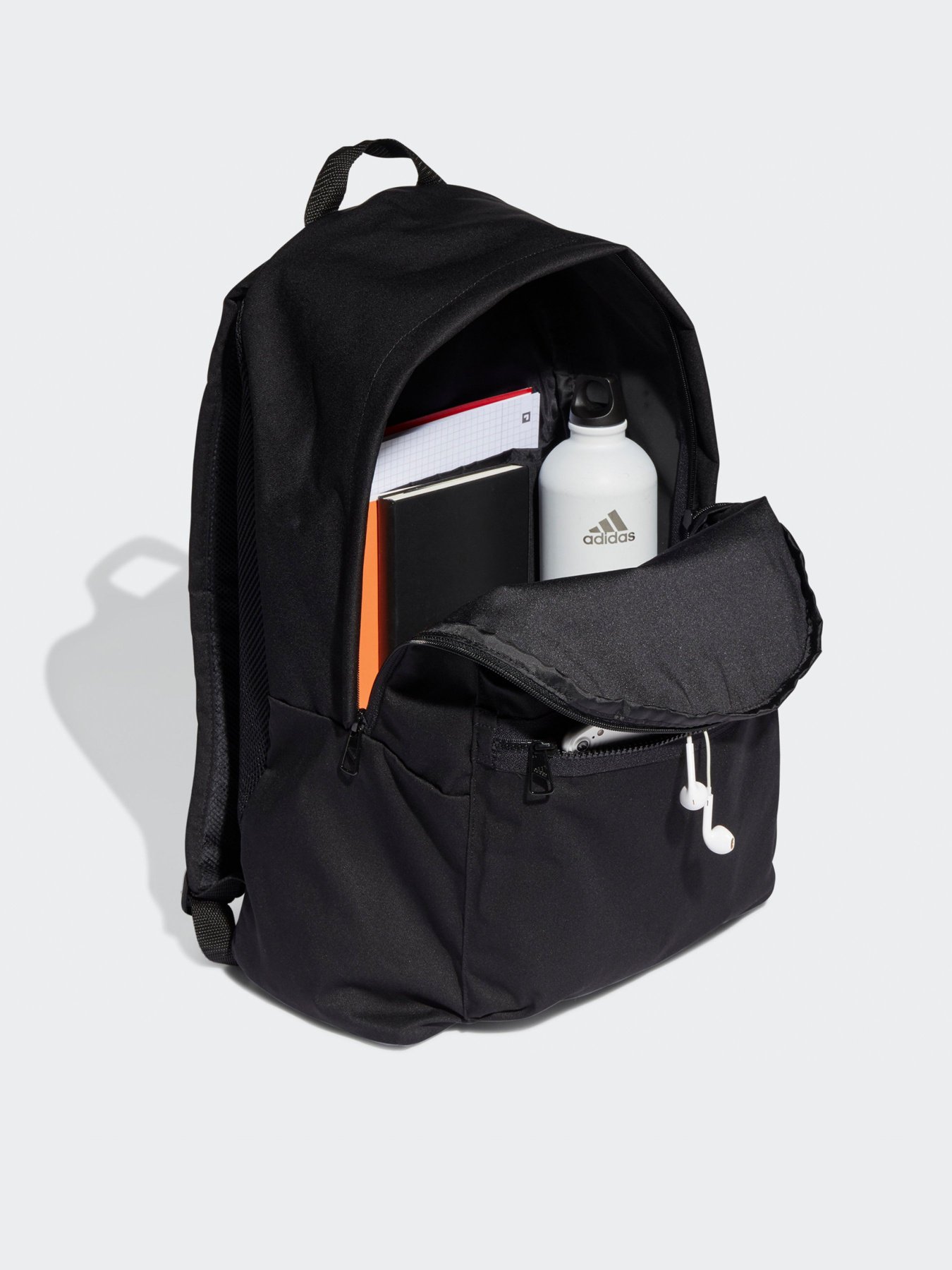 Рюкзаки Adidas модель GU0877 Рюкзаки Adidas модель GU0877 Фото