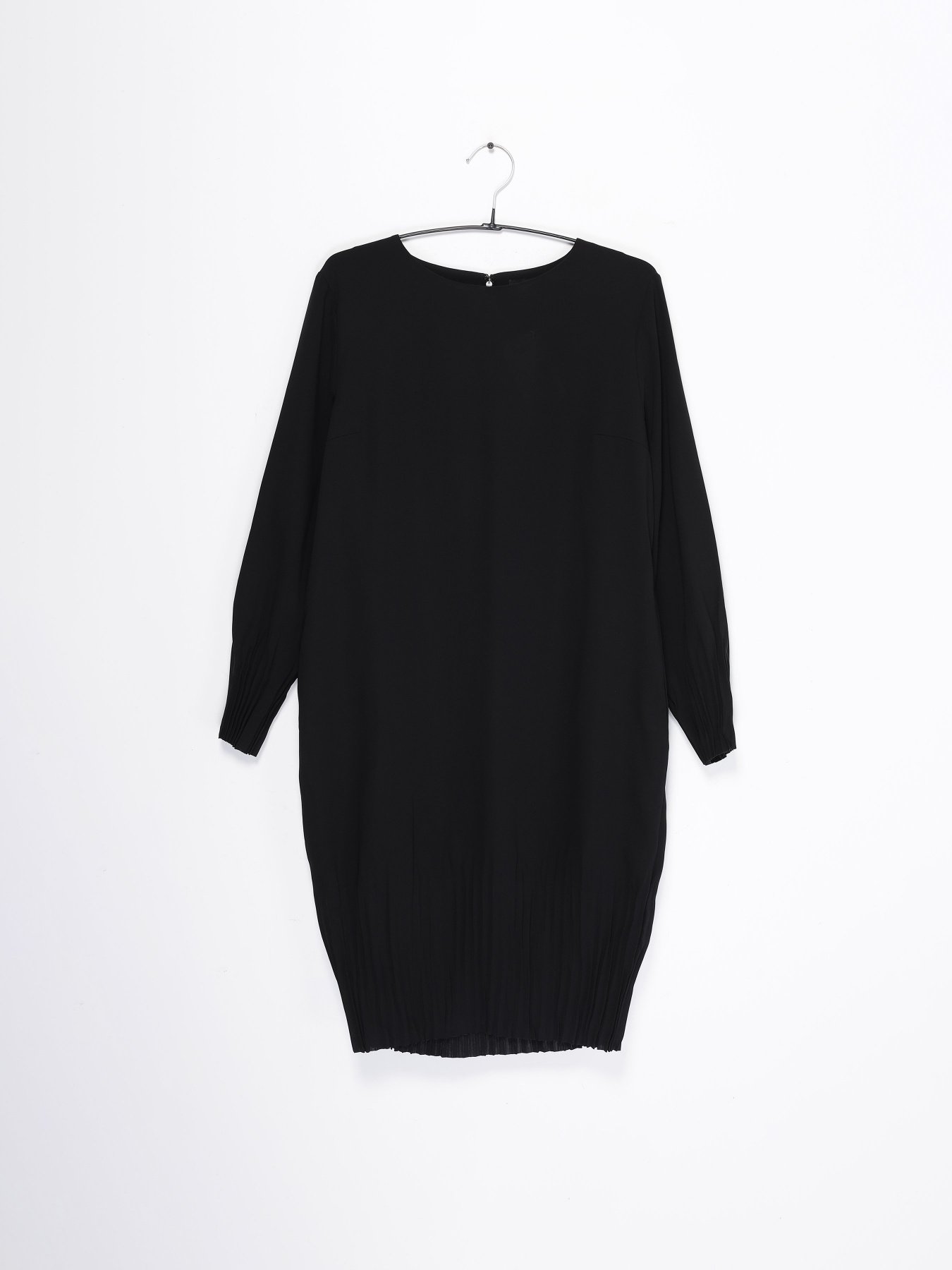 Платье мини COS модель 0374361_чорний Фото