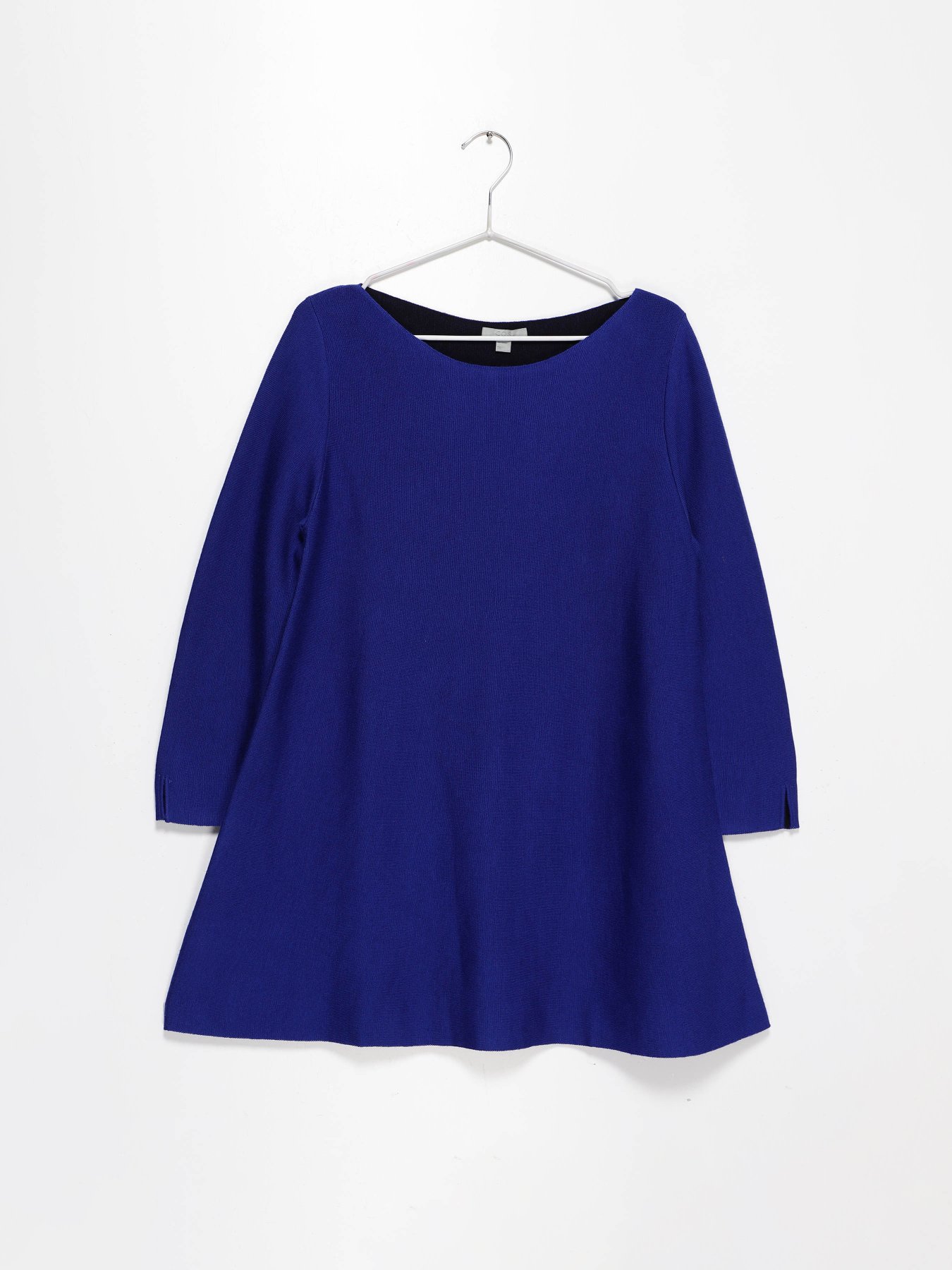 Платье мини COS модель 0397398_синій Фото