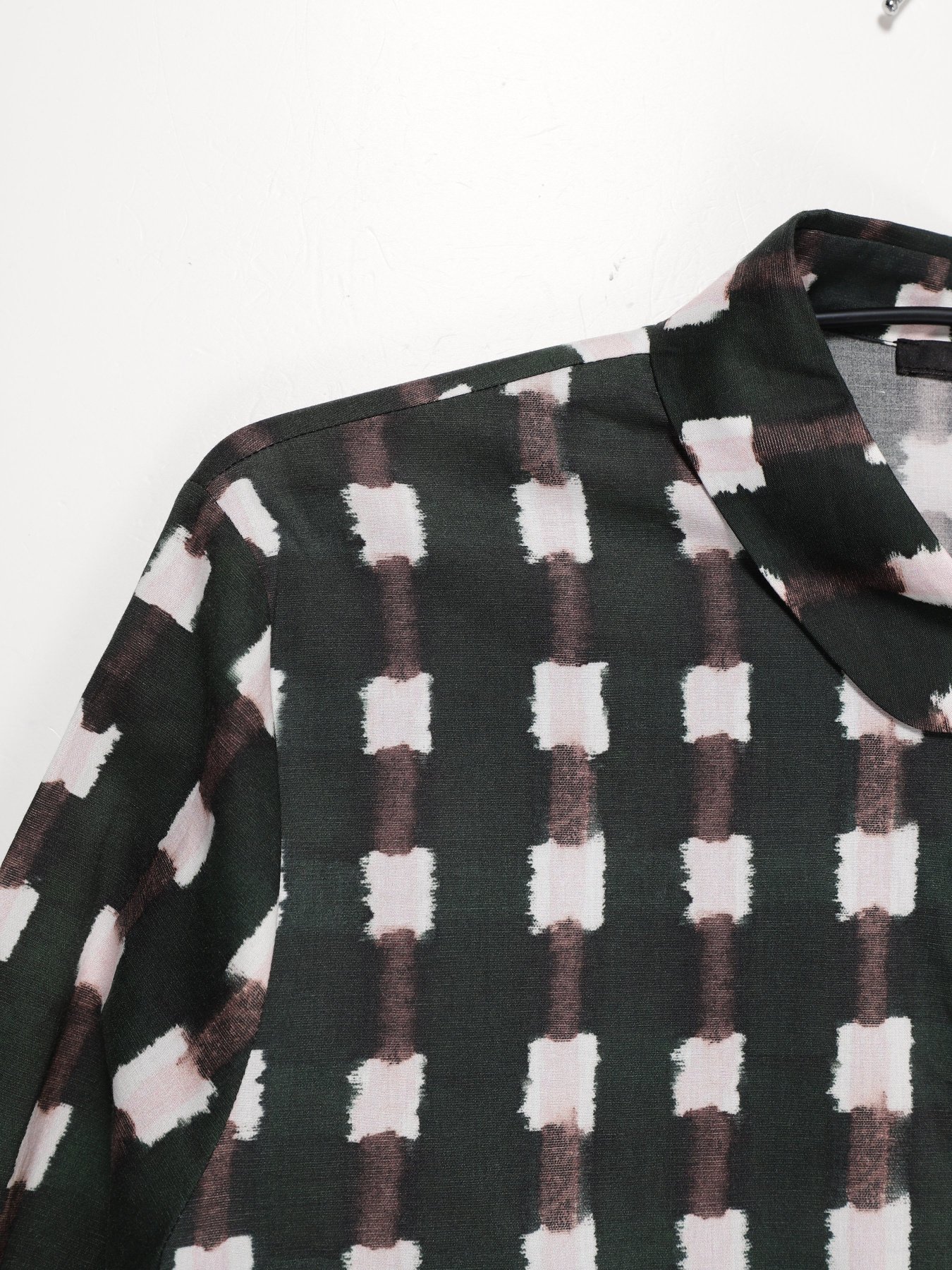 Блуза COS модель 0434331_т.зелений комб. Блуза COS модель 0434331_т.зелений комб. Фото