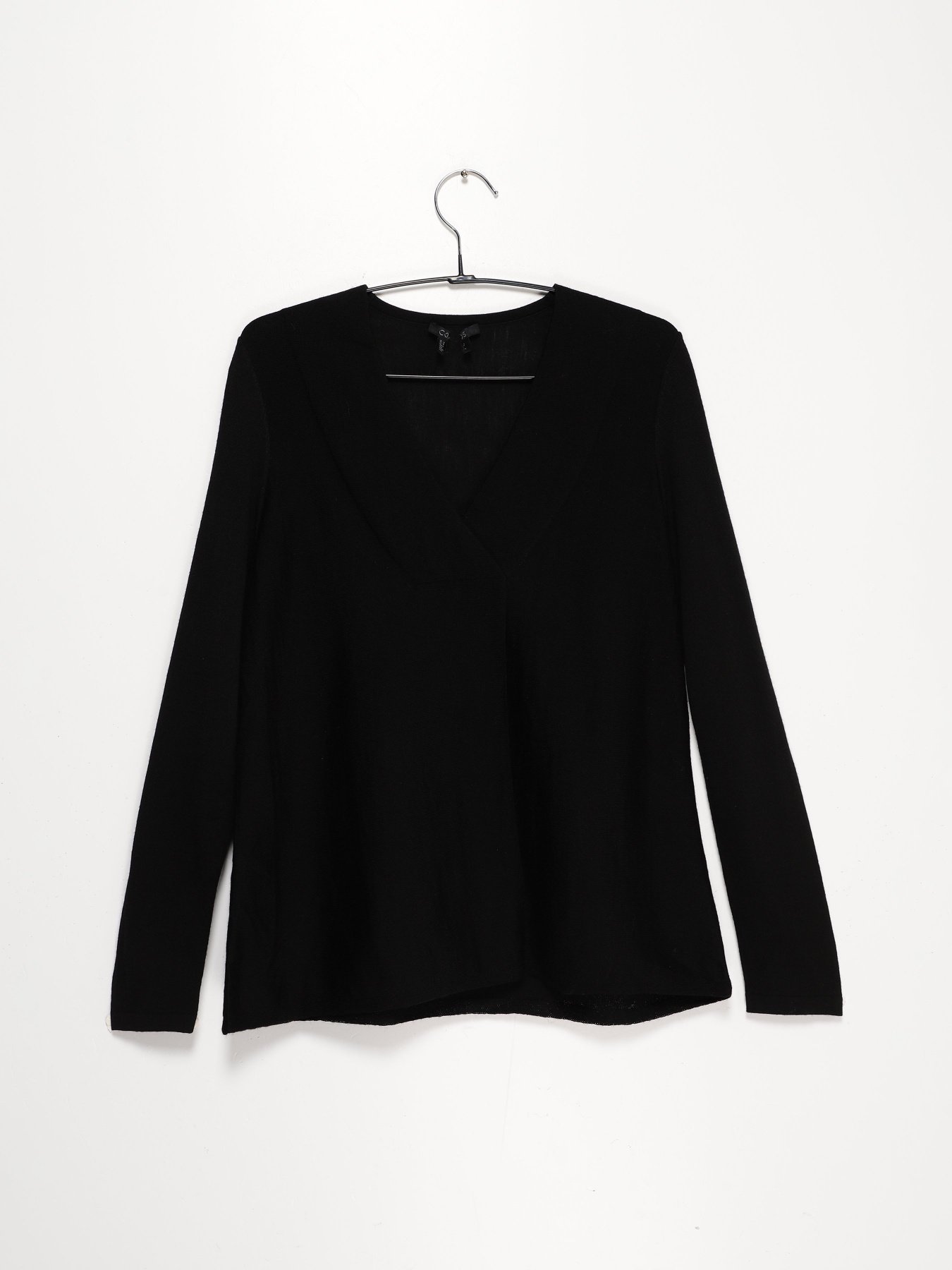 Джемпер COS модель 0438318_чорний Фото