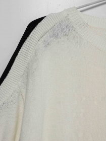 Футболка COS модель 0458645_білий з т.синім Фото