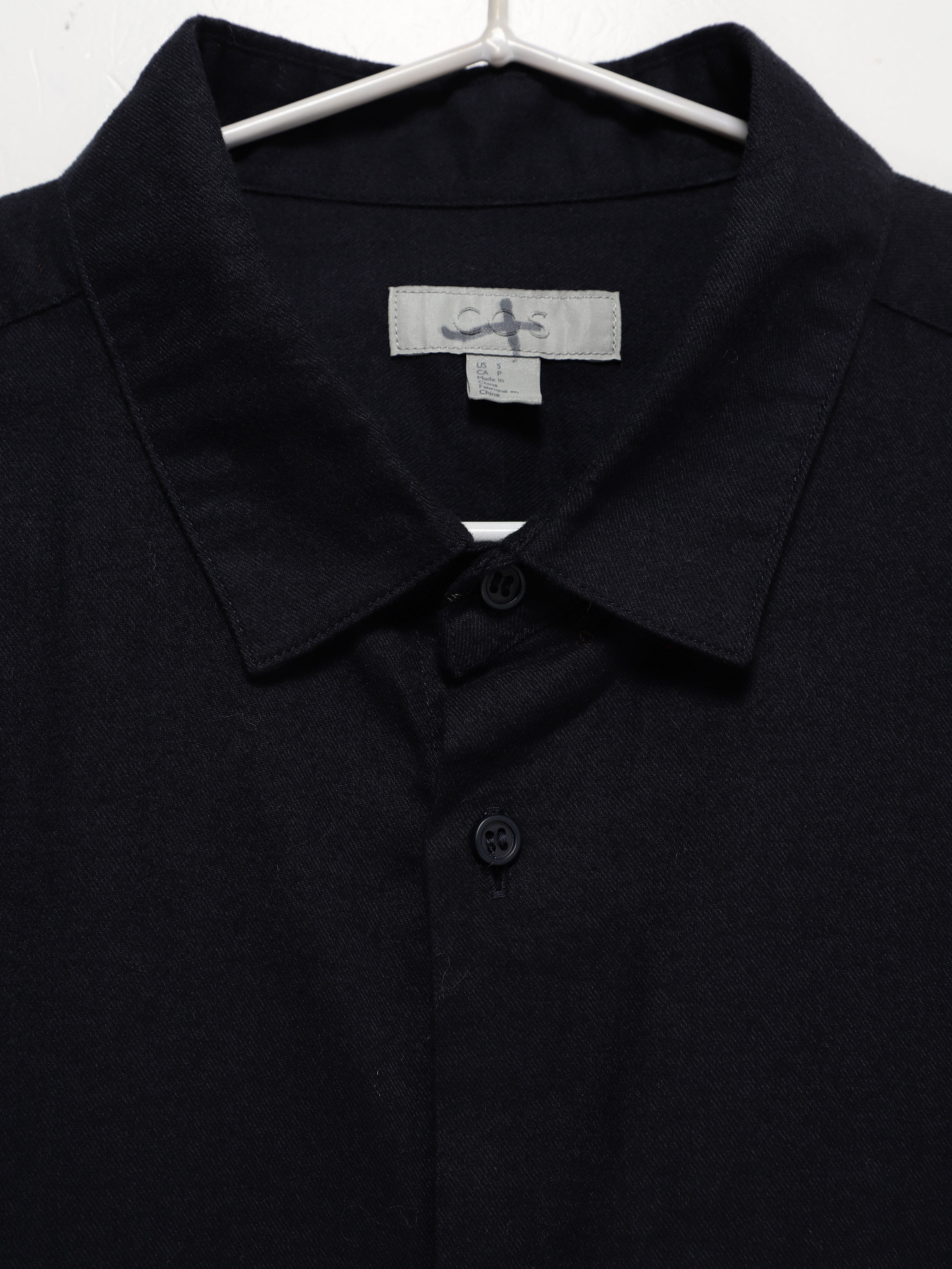 Рубашка повседневная COS модель 0462066_т.синій Фото