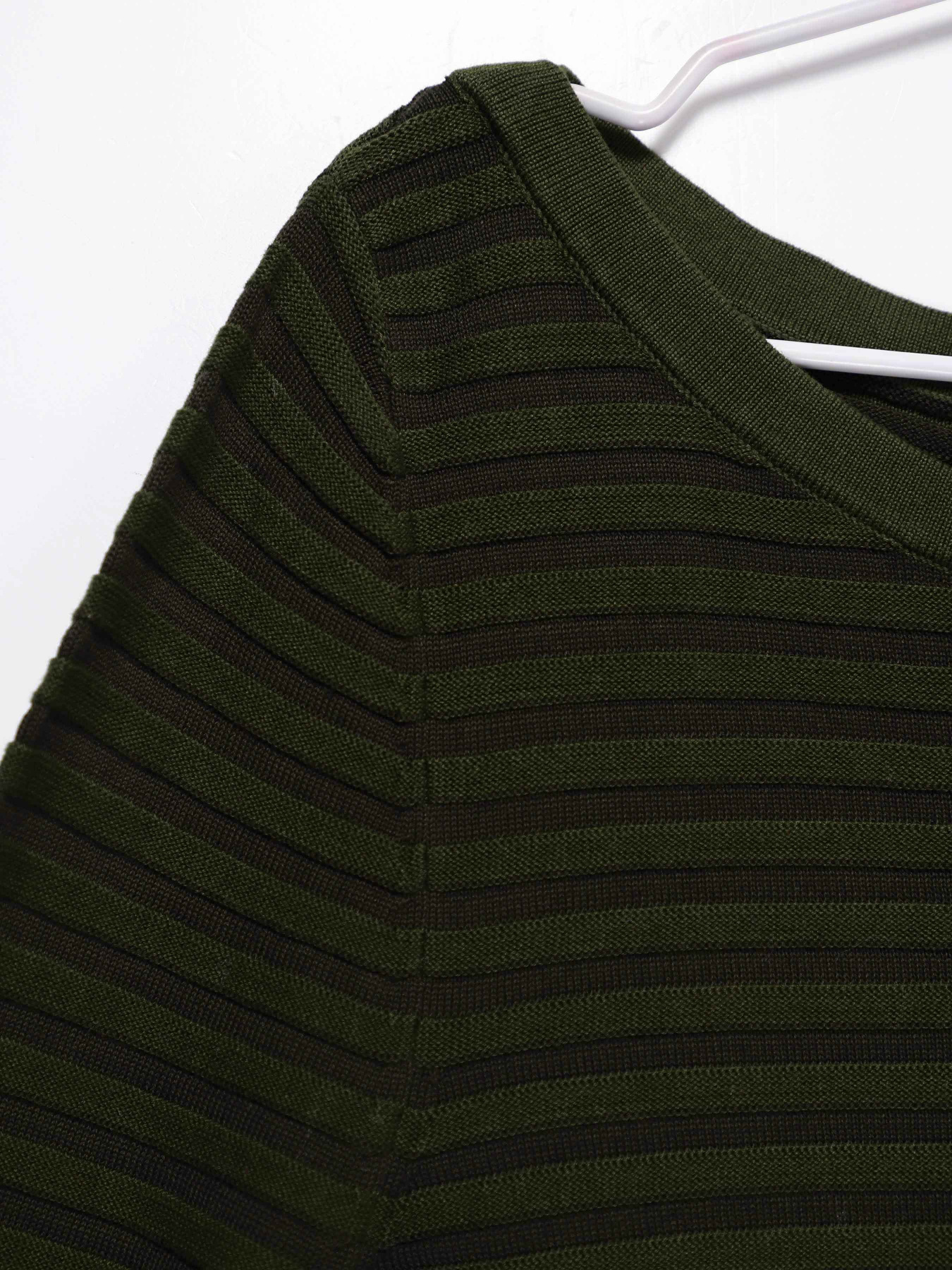 Джемпер COS модель 0476980_т.зелений комб. Фото