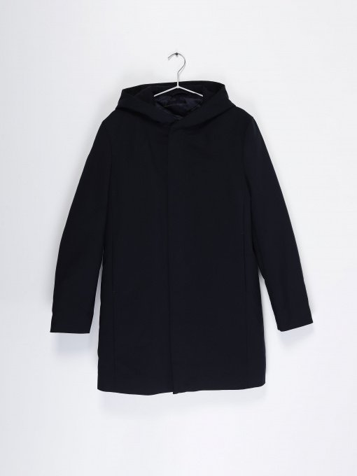 Демисезонная куртка COS модель 0237403_т.синій Фото