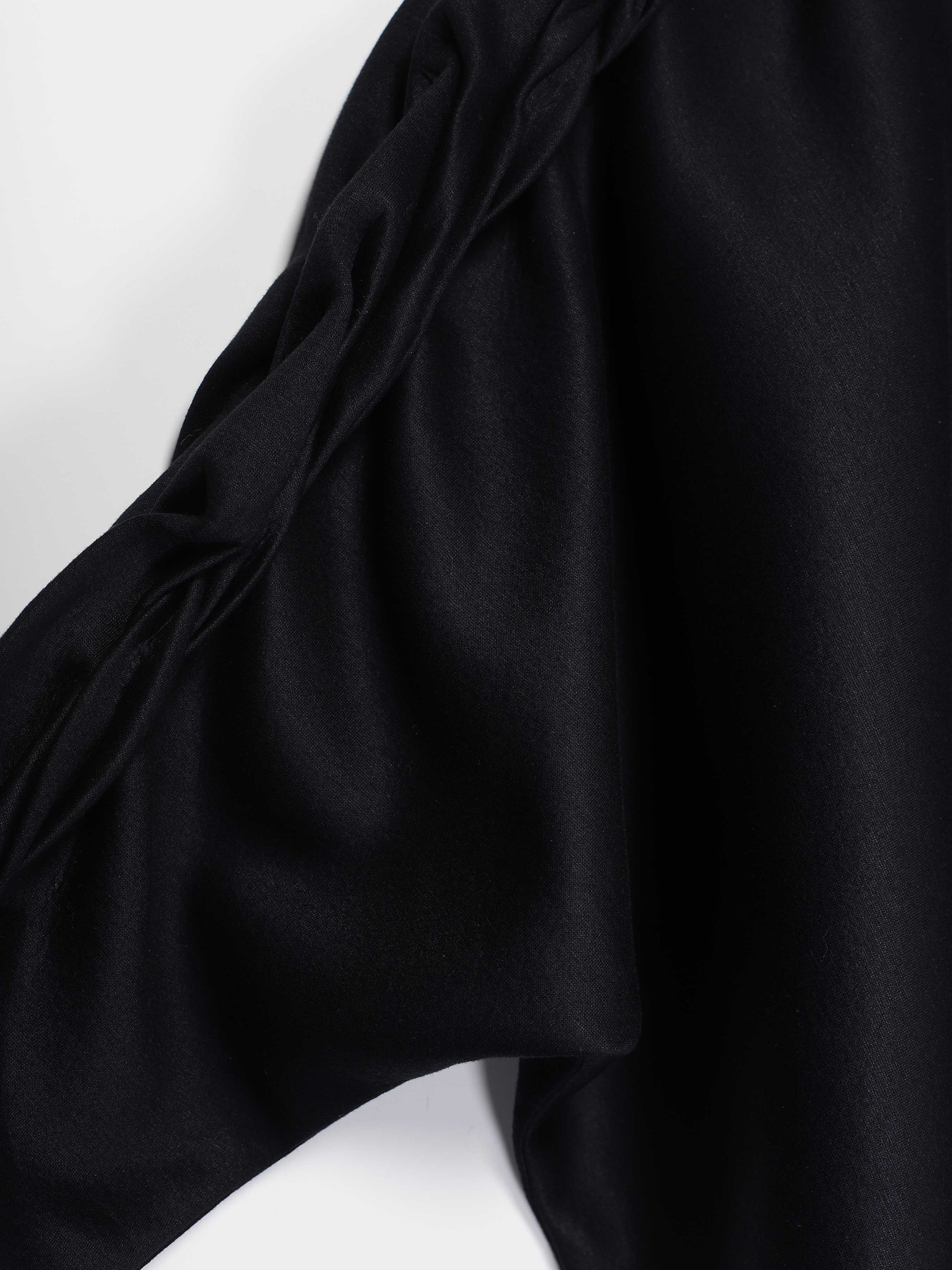 Джемпер COS модель 0576468_чорний Фото