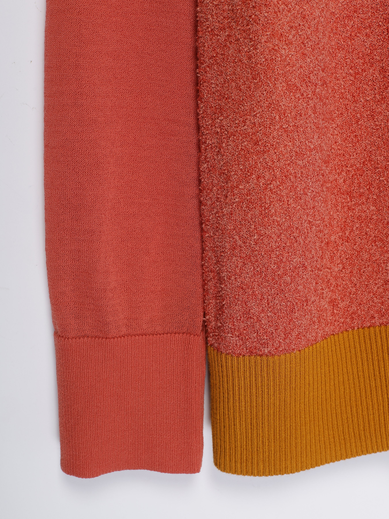 Джемпер COS модель 0627192_теракотовий з гірчичним Фото