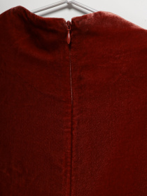 Футболка COS модель 0779323_коричневий Фото