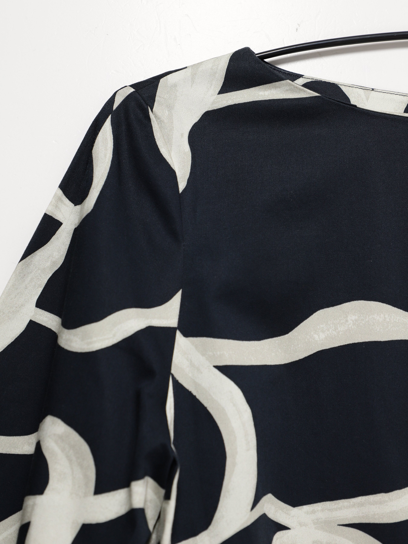 Платье мини COS модель 0838585_т.синій комб. Фото