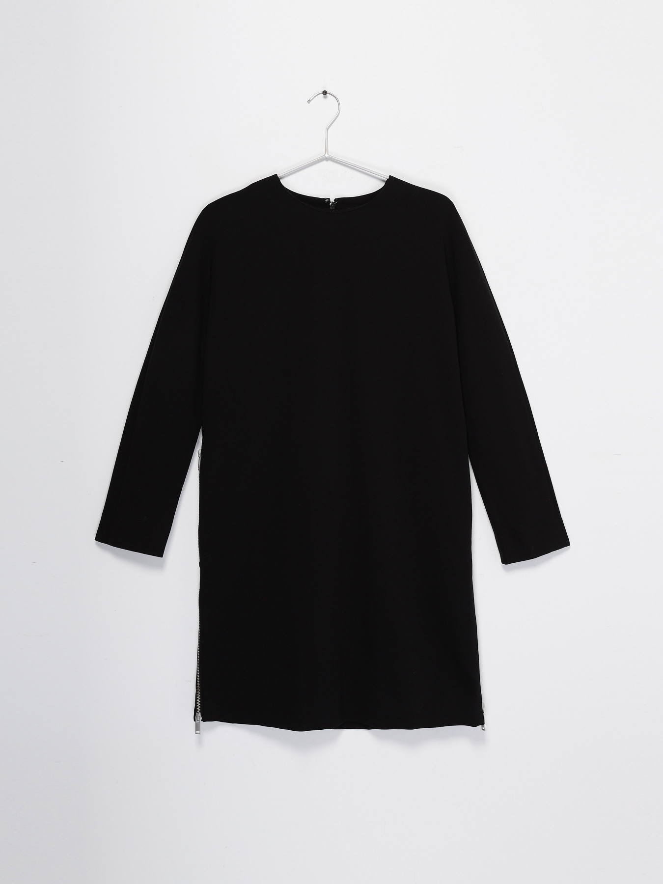 Платье мини COS модель 0970475_чорний Фото