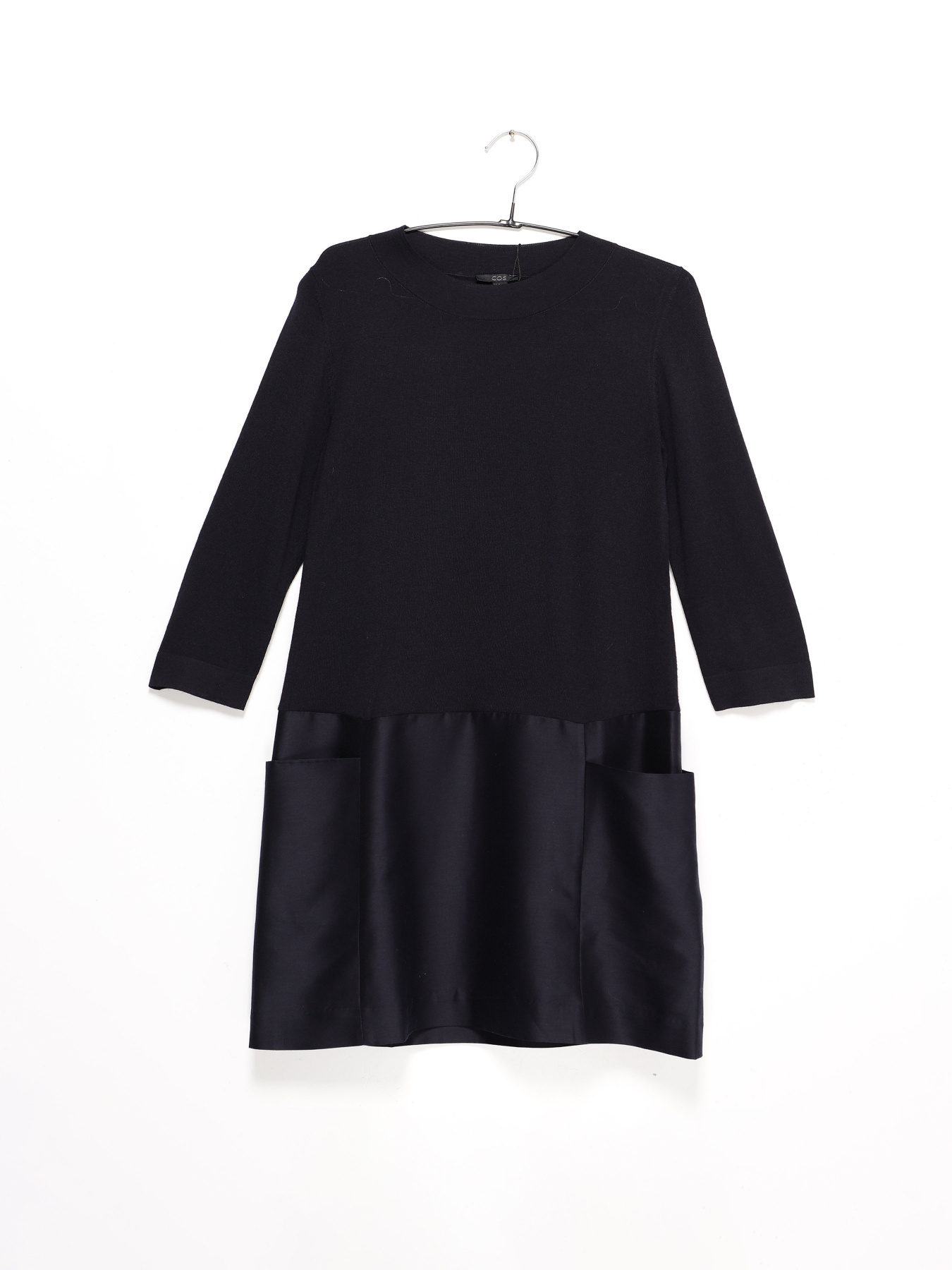 Блуза COS модель 0259062_т.синій Фото