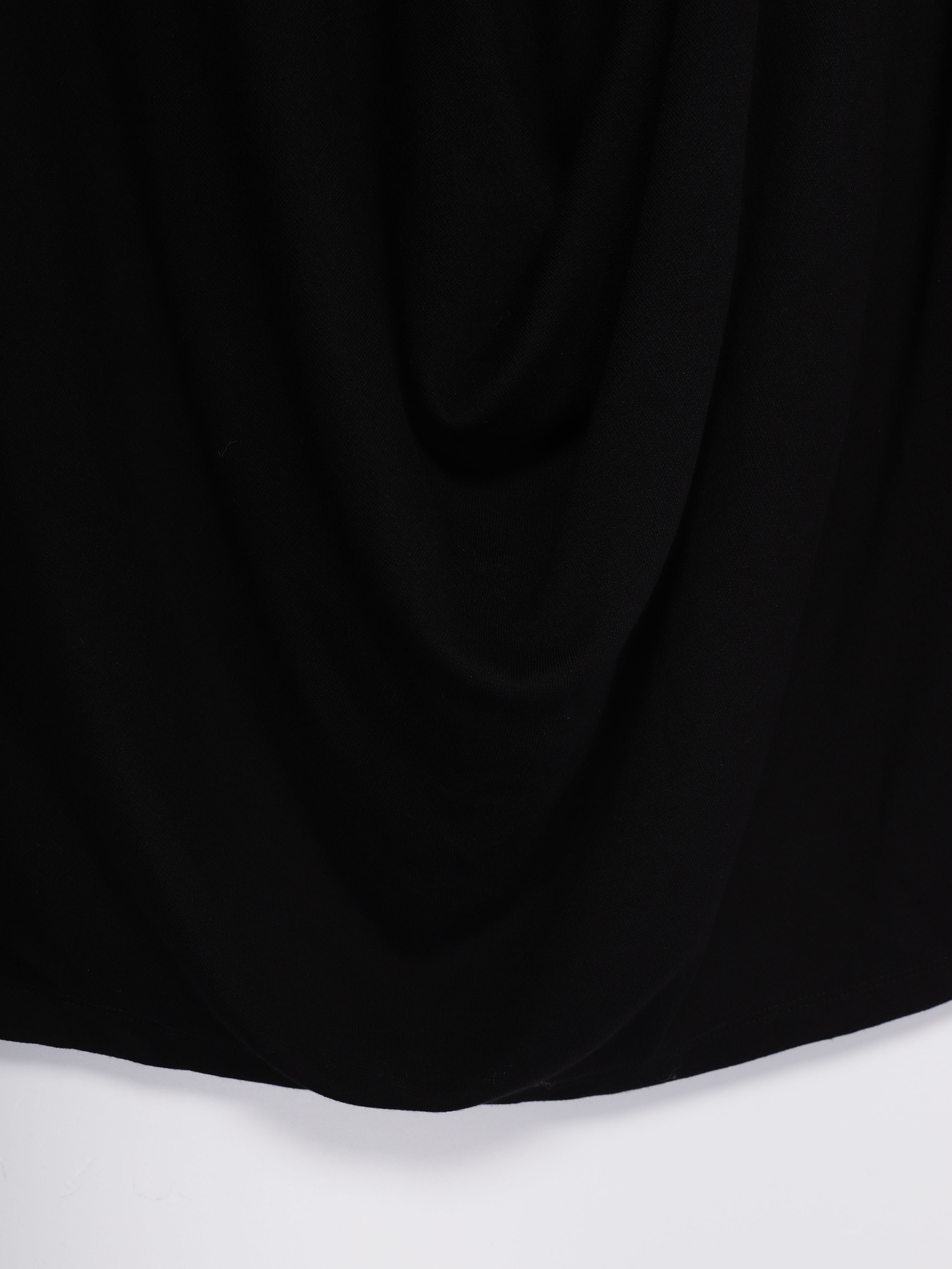 Лонгслів COS модель 0386393_чорний Фото