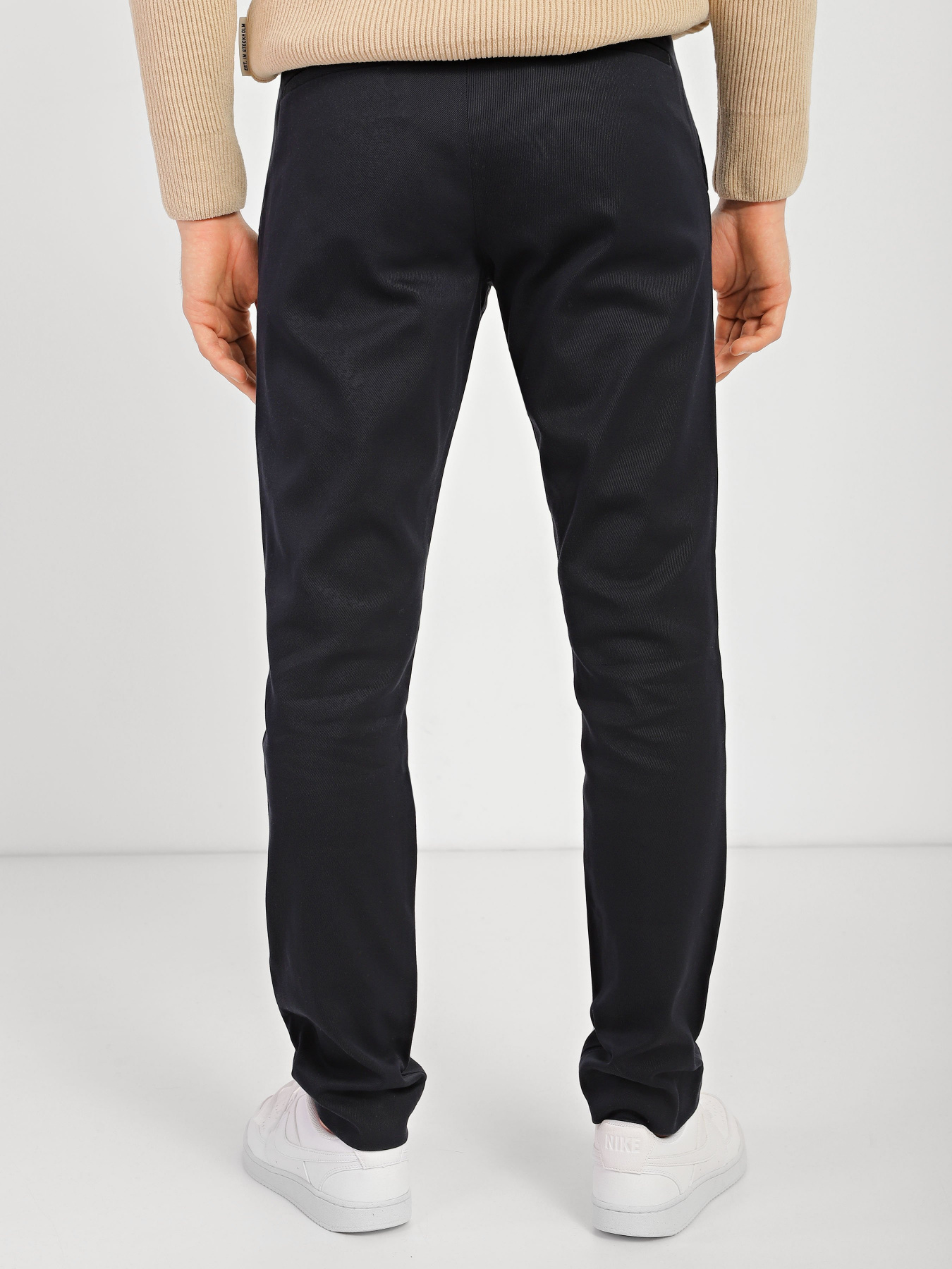 Повседневные штаны COS модель 0321601_т.синій Фото