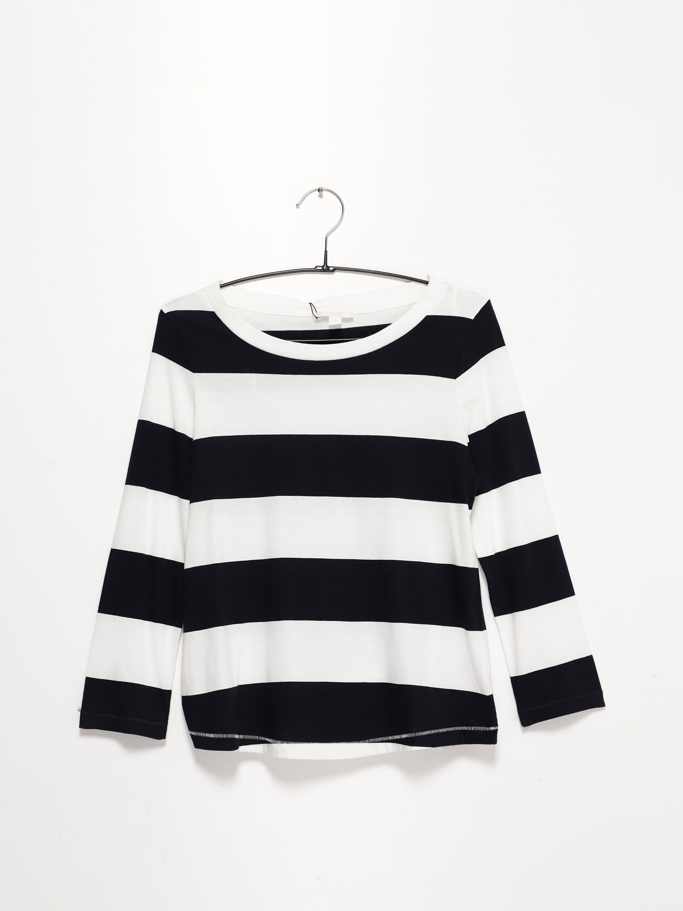 Джемпер COS модель 01429745_білий з чорним Фото