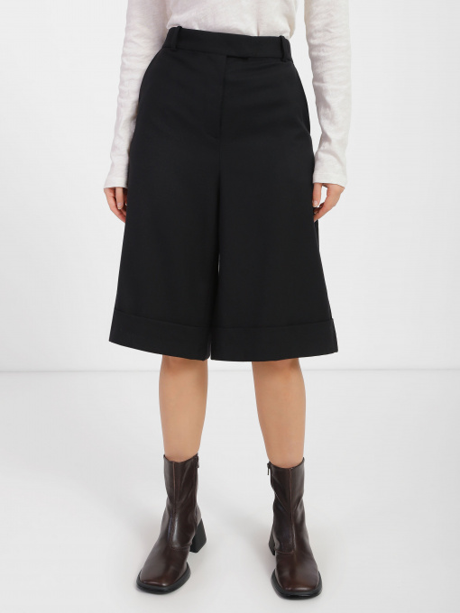 Повсякденні шорти COS модель 0326999_чорний Фото