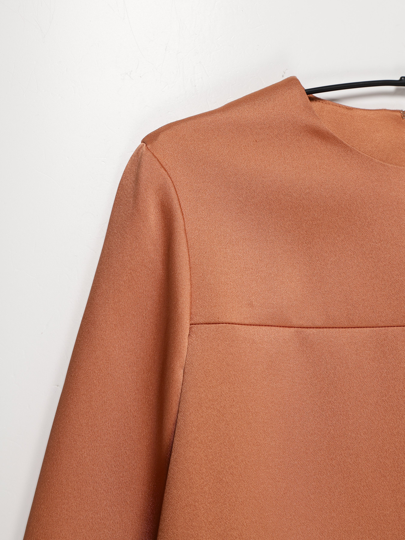 Блуза COS модель 0332669_т.бежевий Фото