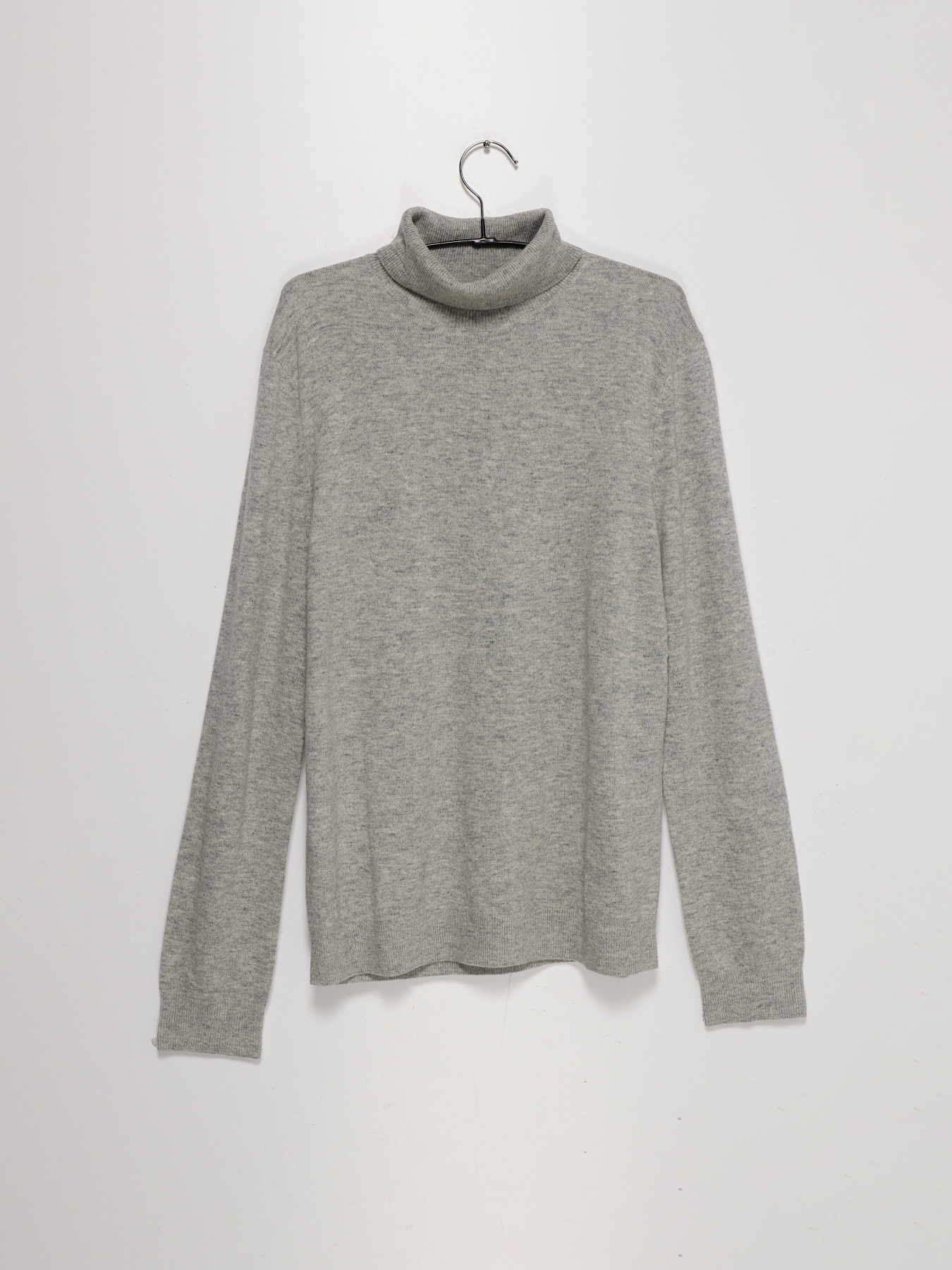 Свитер COS модель 0352295_сірий Фото