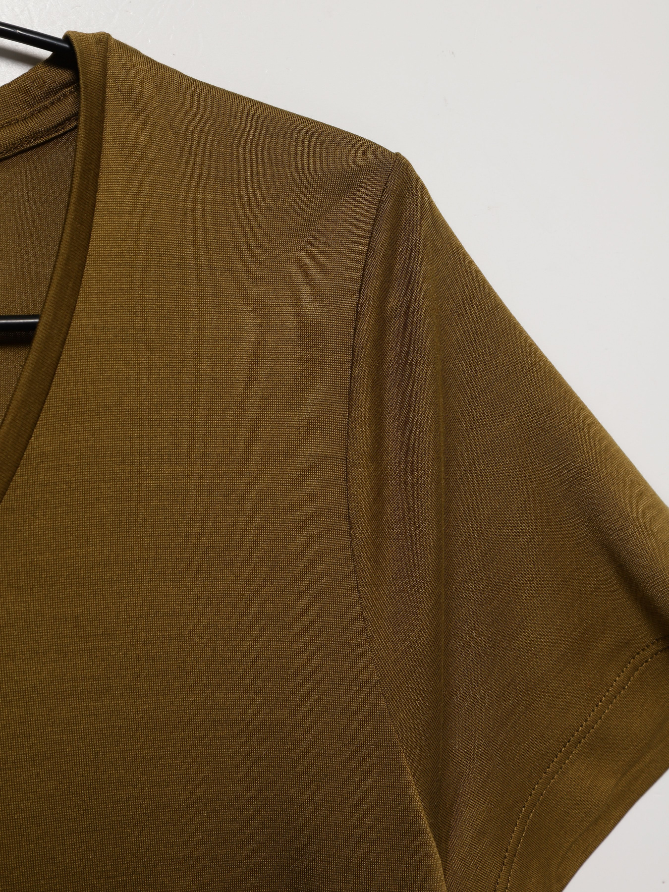 Футболка COS модель 0163645_т.хакі Футболка COS модель 0163645_т.хакі Фото