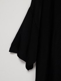 Футболка COS модель 0362968_чорний Фото