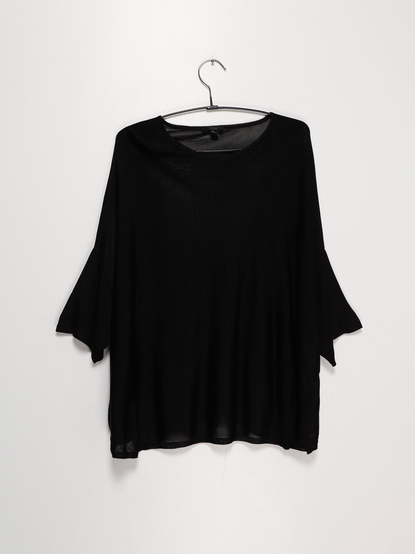 Футболка COS модель 0362968_чорний Футболка COS модель 0362968_чорний Фото