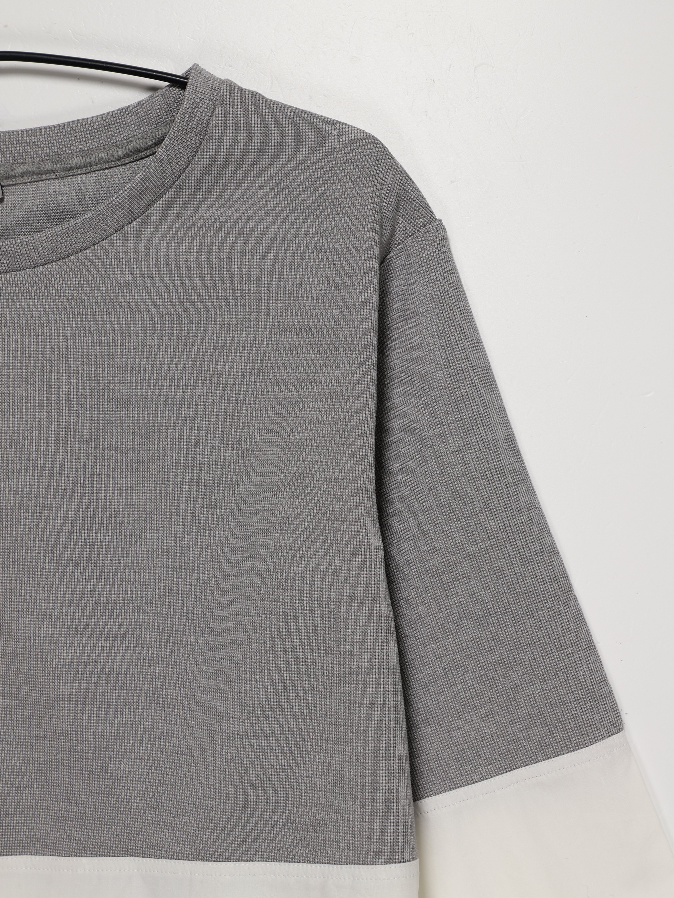 Джемпер COS модель 0373740_сірий з білим Фото