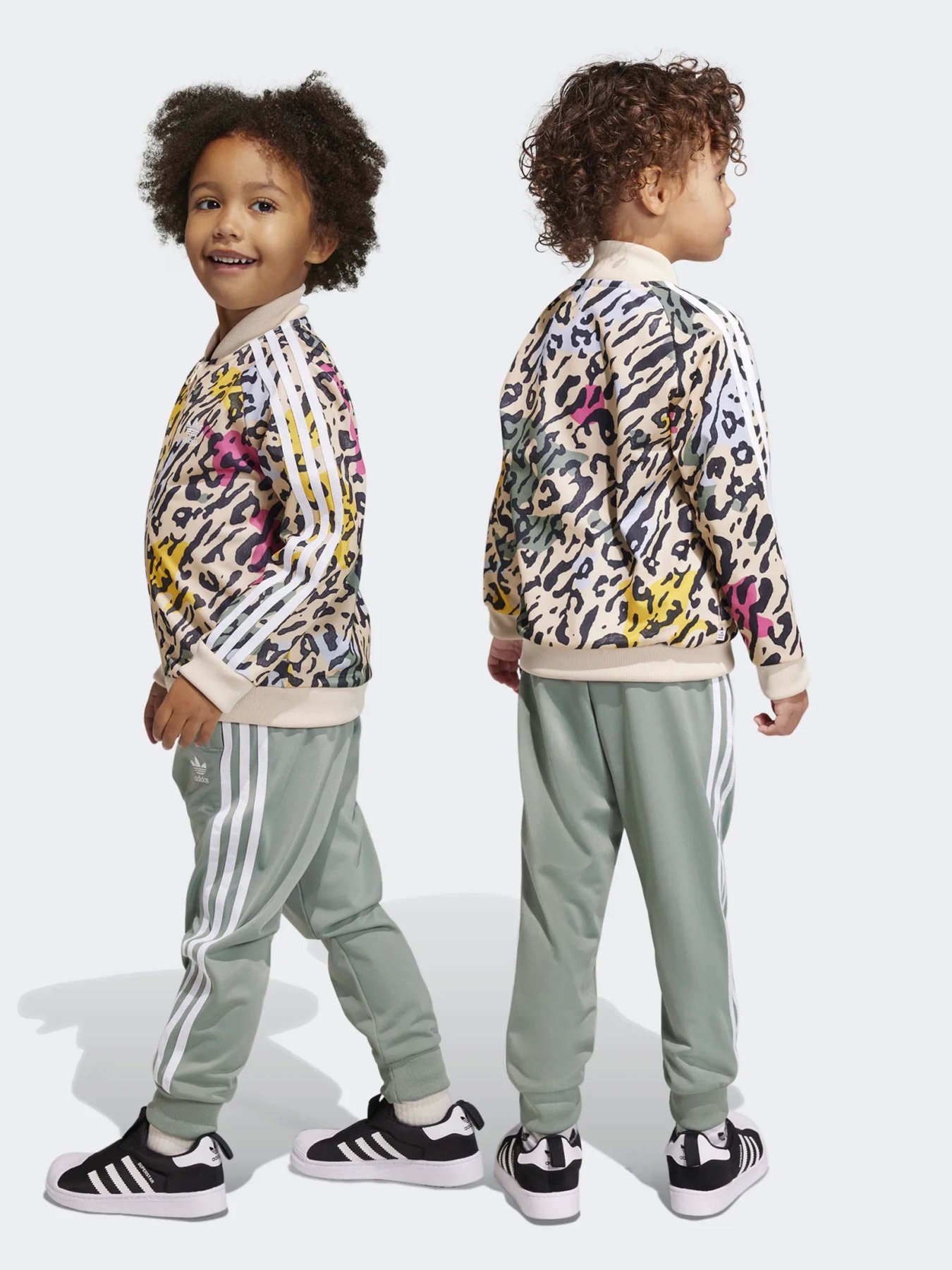 Спортивний костюм Adidas Animal Print SST Set модель IB8578 Фото