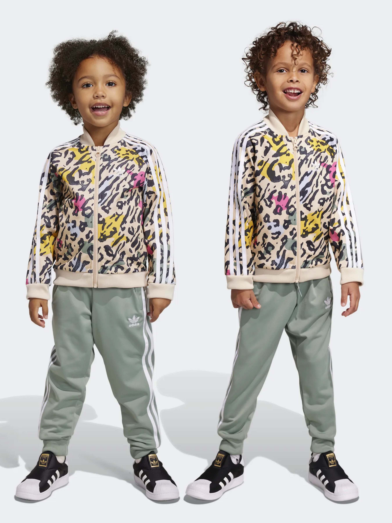 Спортивный костюм Adidas Animal Print SST Set модель IB8578 Фото