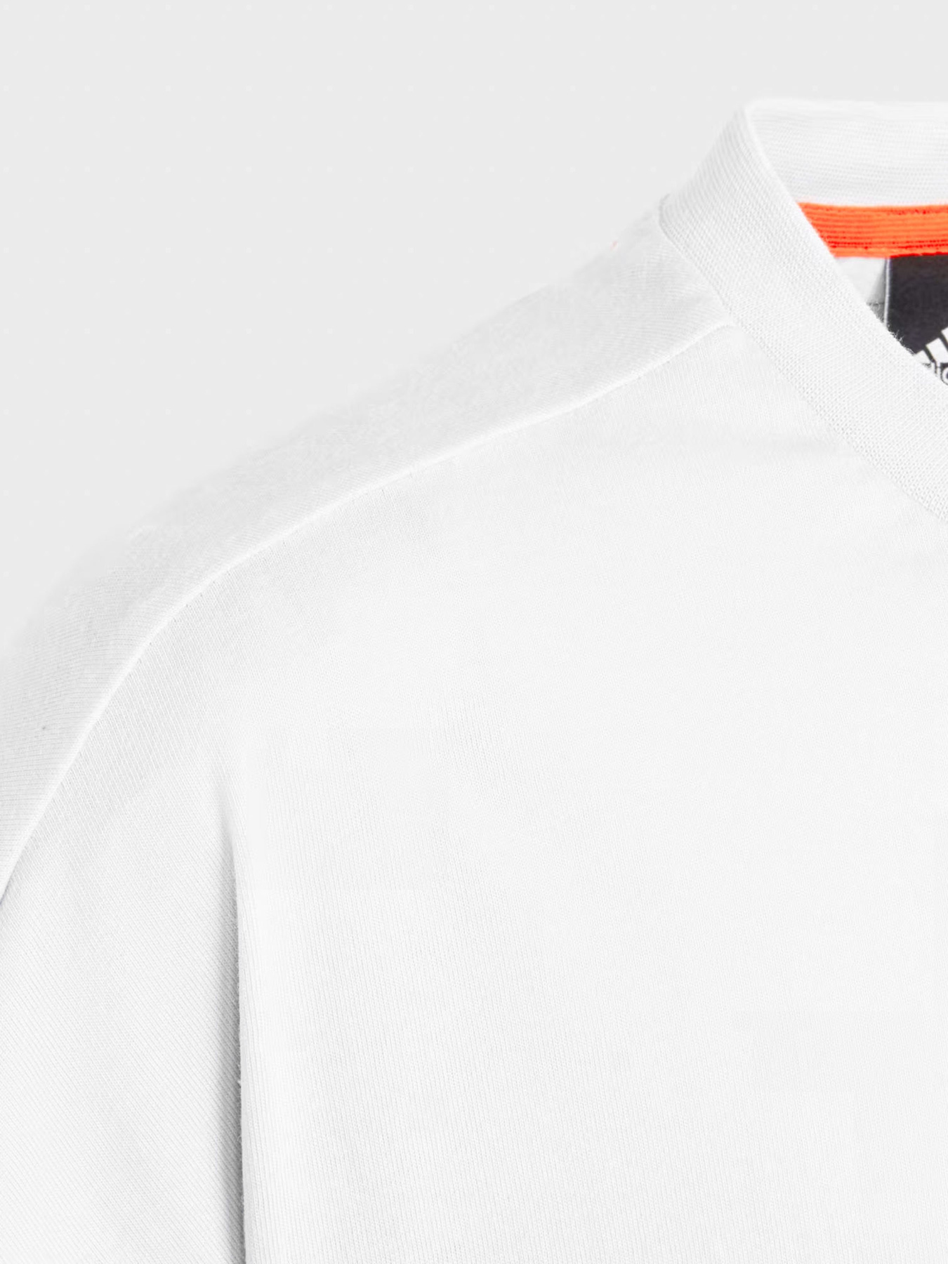 Футболка Adidas CITY ESCAPE ALL-PURPOSE SUMMER модель HR6272 Фото