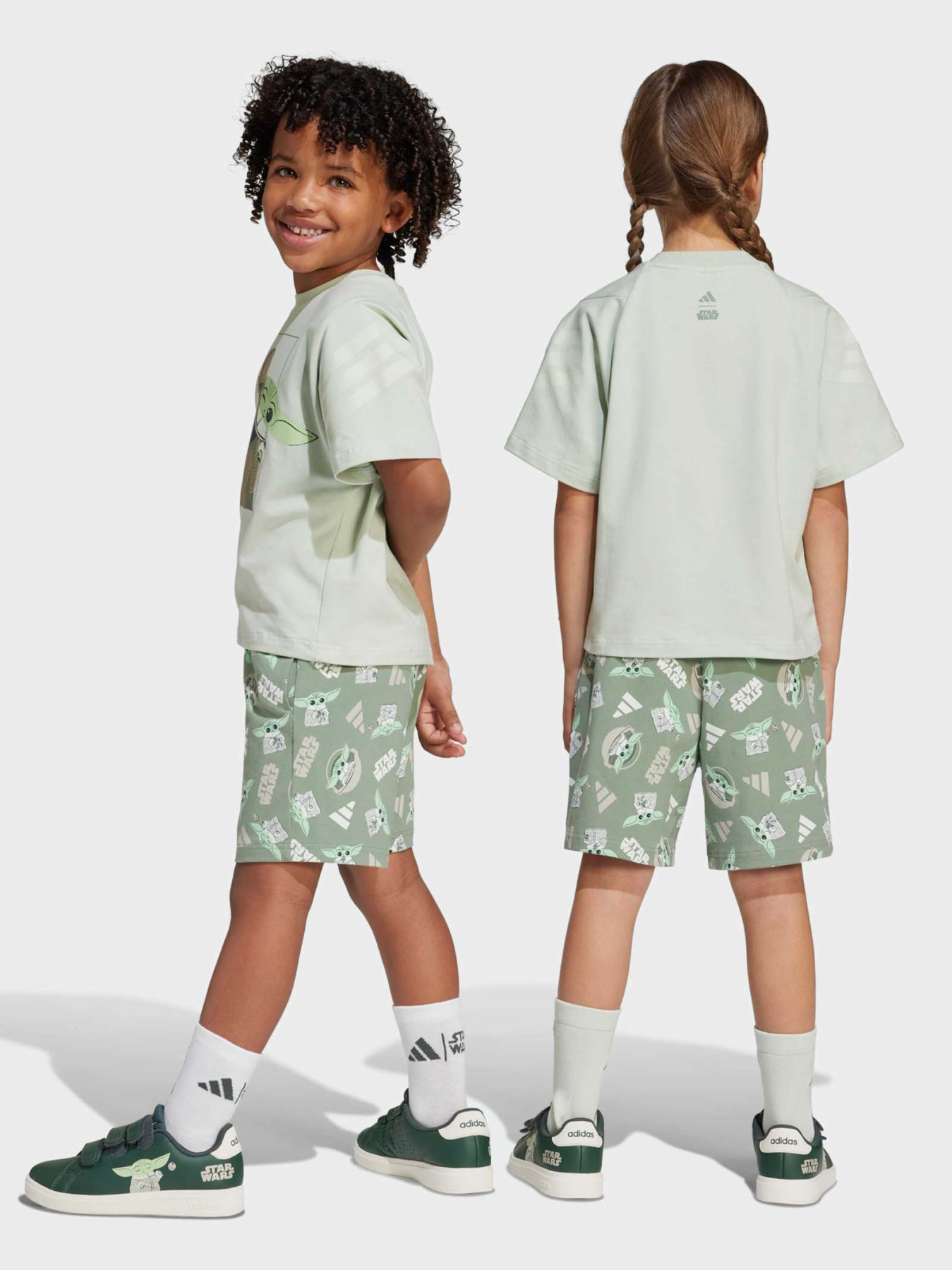 Спортивный костюм Adidas x Star Wars The Mandalorian модель JF3648 Фото