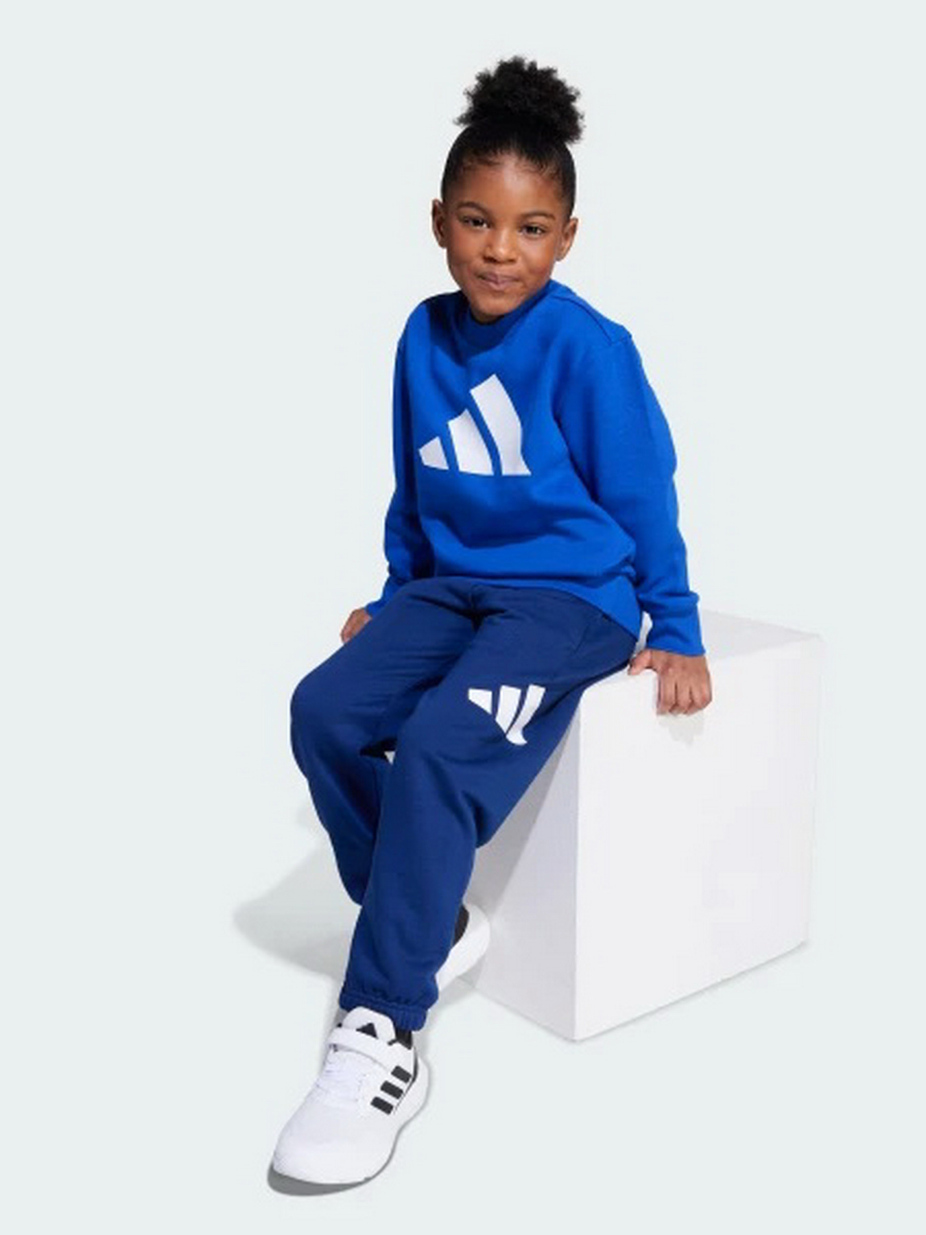 Спортивный костюм Adidas ESSENTIALS модель JM0881 Фото