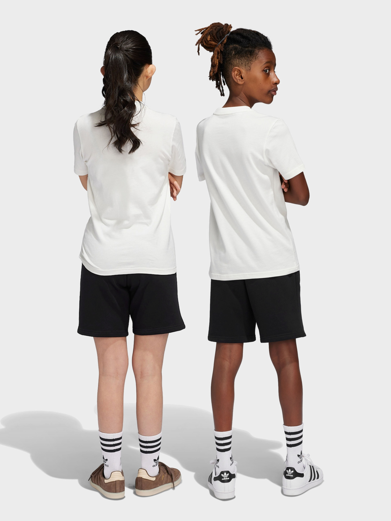 Adidas IW3499 модель IW3499 Фото