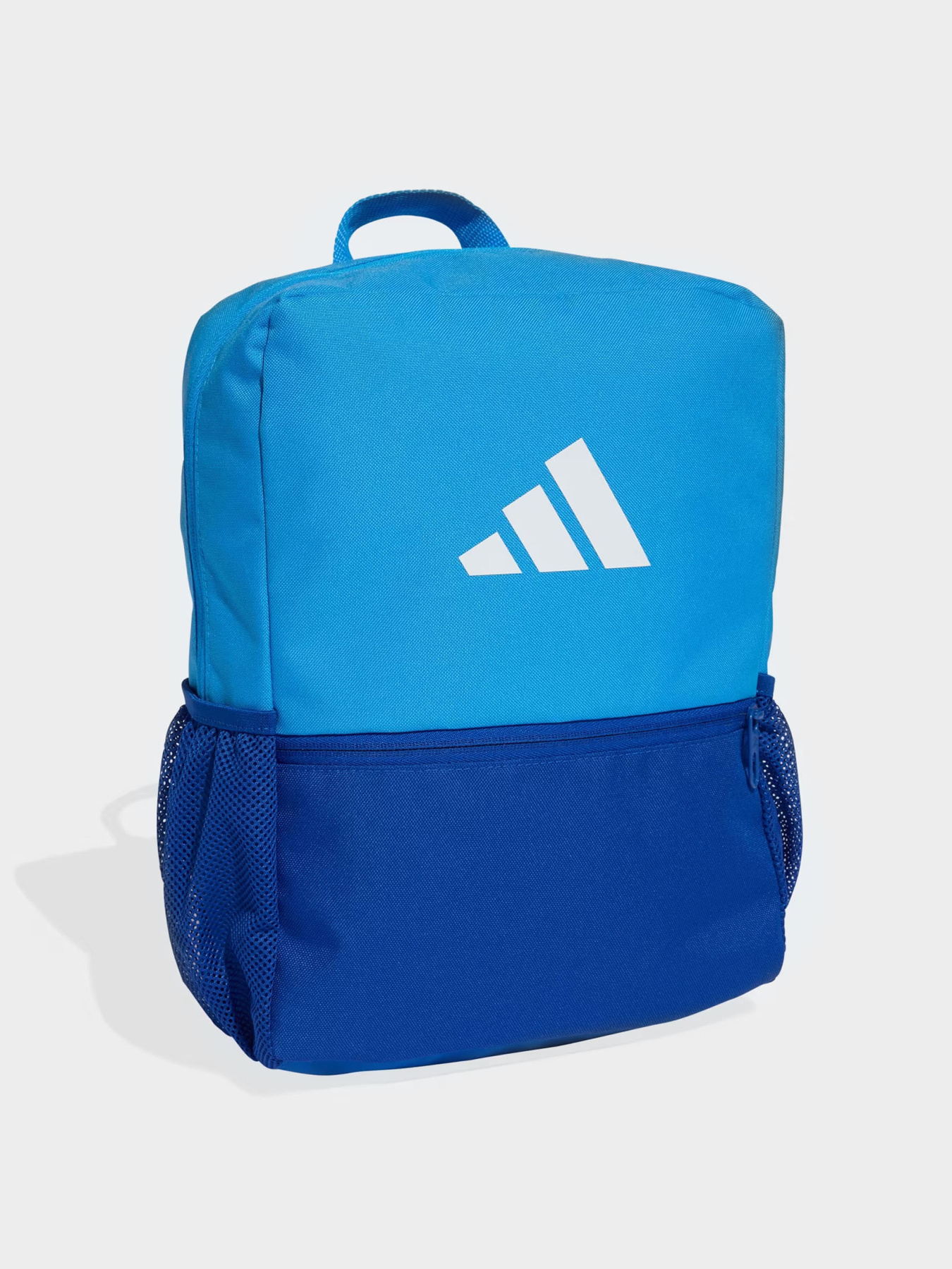 Adidas KE0389 модель KE0389 Adidas KE0389 модель KE0389 Фото