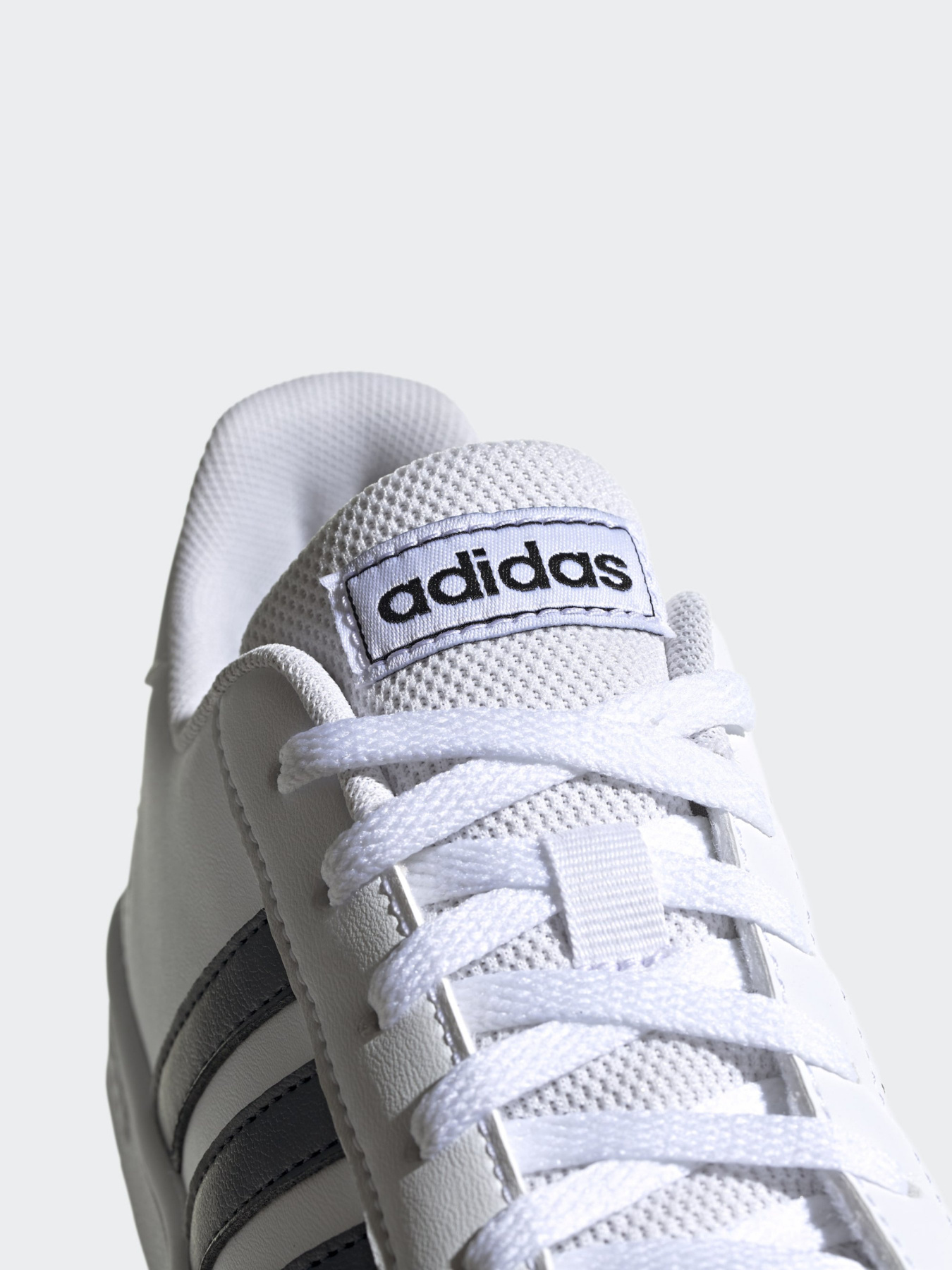 Кеди низькі Adidas GRAND COURT K модель EF0103 Фото