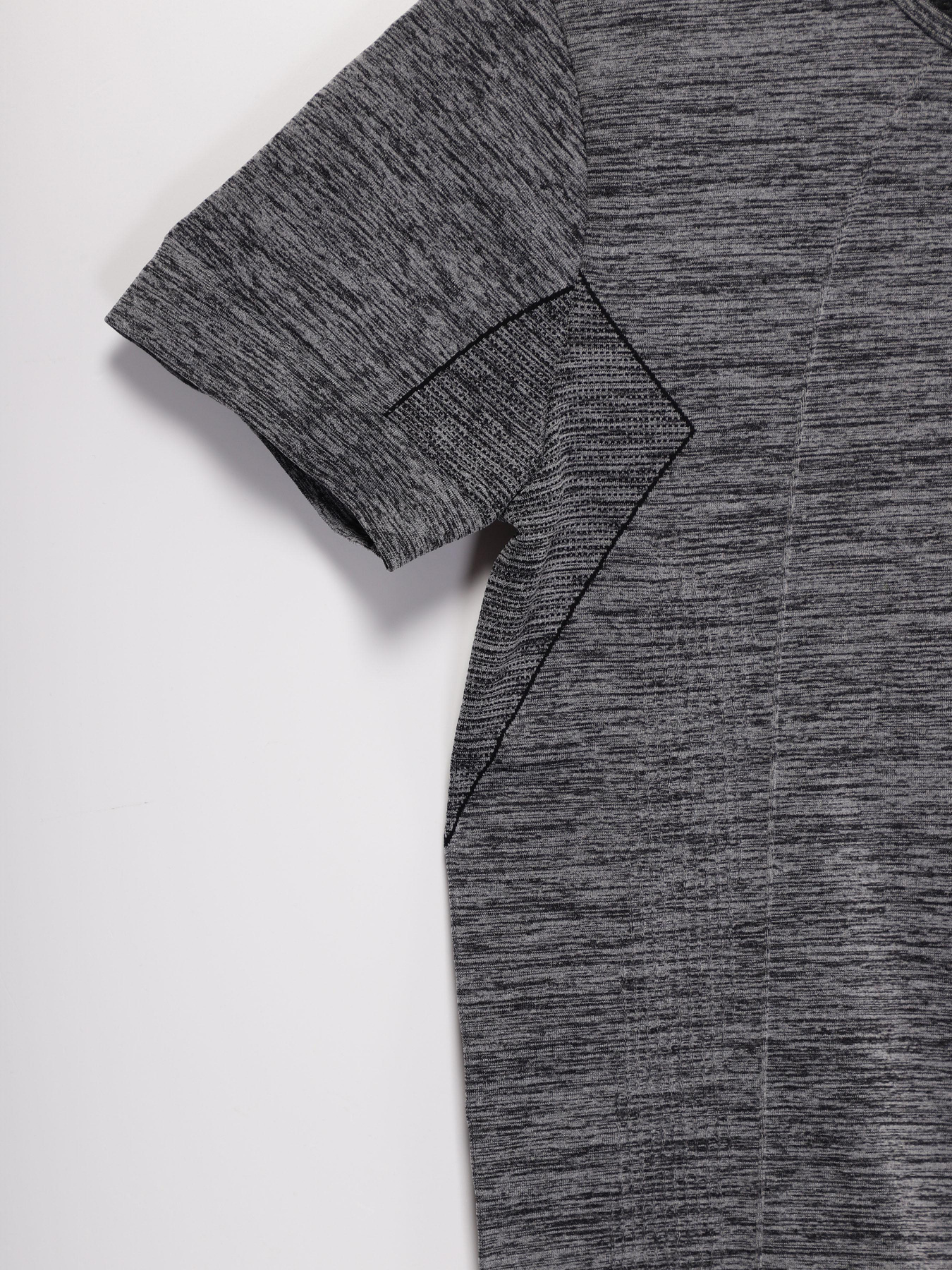 Футболка спортивна Crivit модель IAN312512_сірий комб. Фото