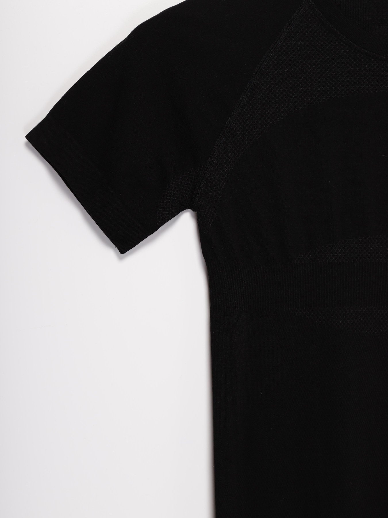 Спортивна футболка Crivit модель IAN317265_чорний Фото