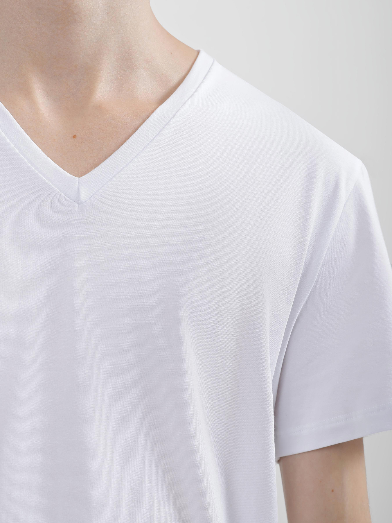 Футболка DAGI модель E011000370BY Фото