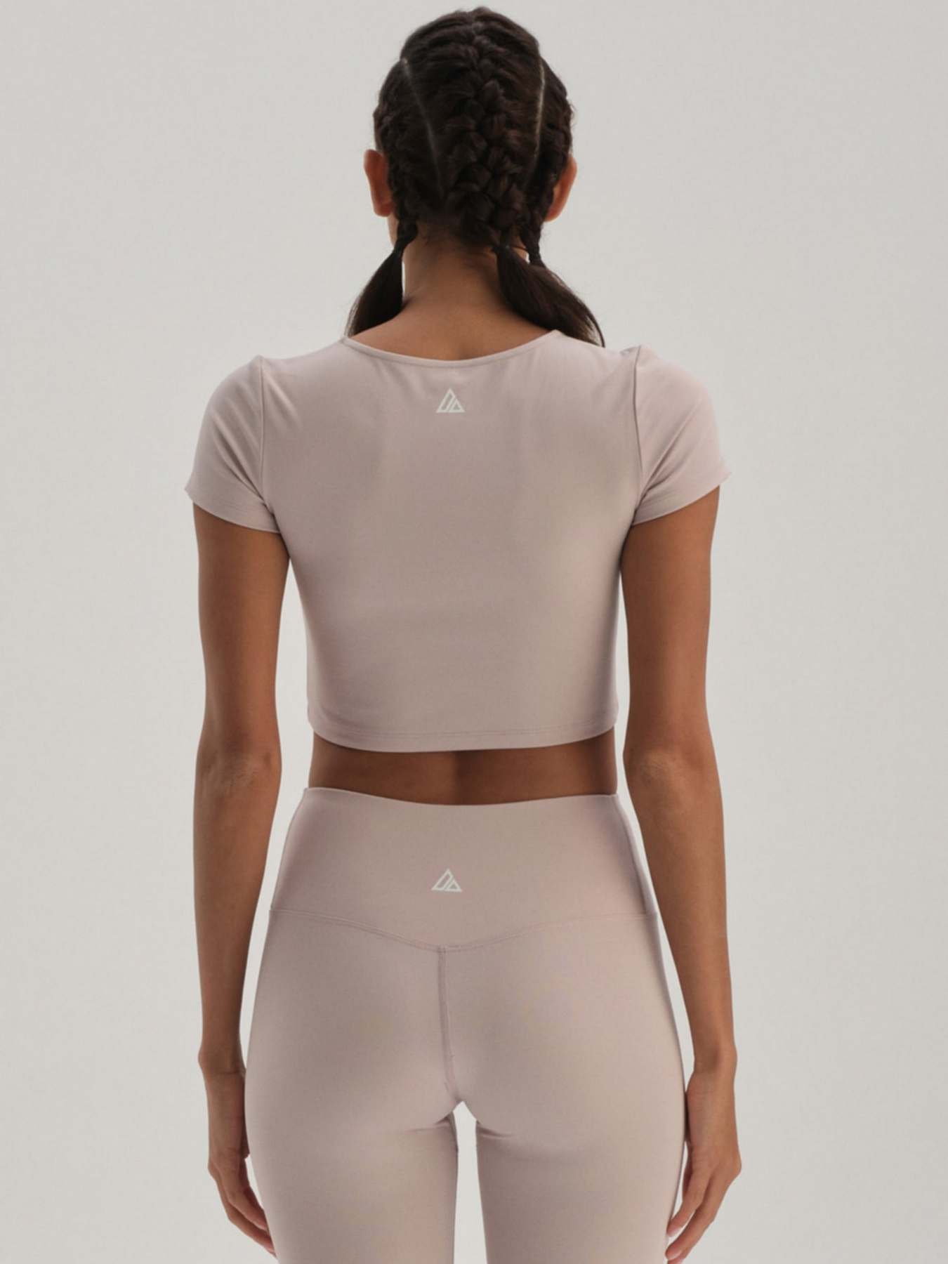 Футболка DAGI модель 22SW11113BDLI Фото