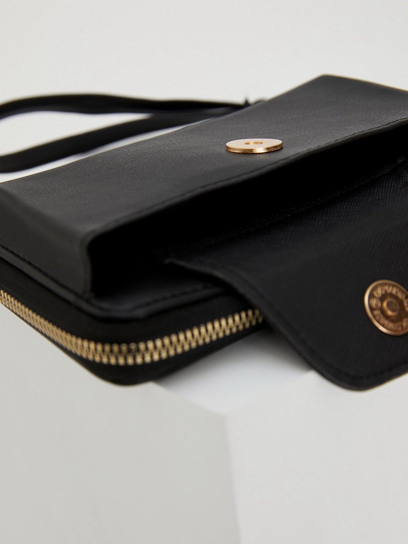 Гаманець DeFacto модель U2538AZ-BK27 Гаманець DeFacto модель U2538AZ-BK27 Фото