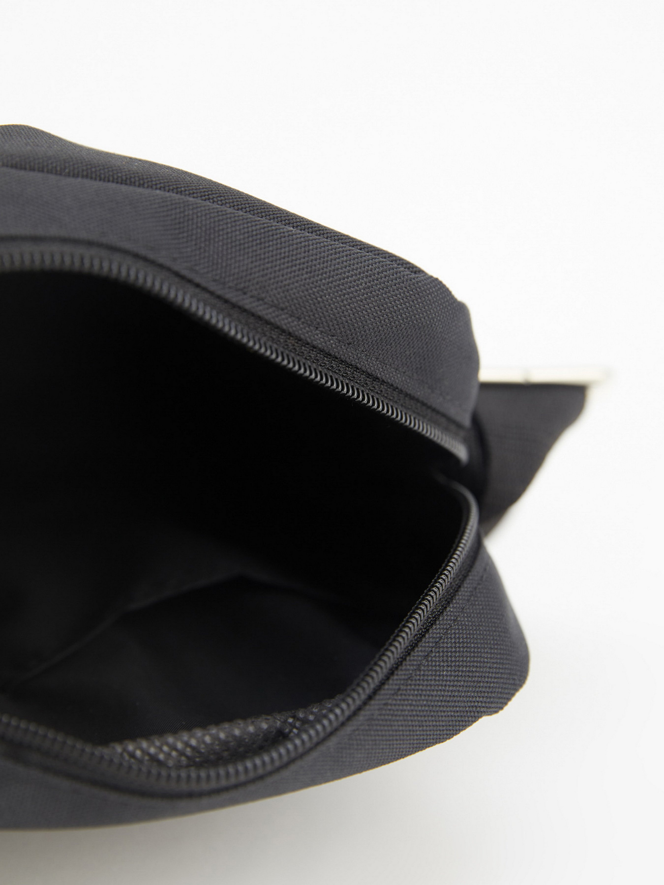 Мессенджер DeFacto модель S5667AZ-BK27 Фото