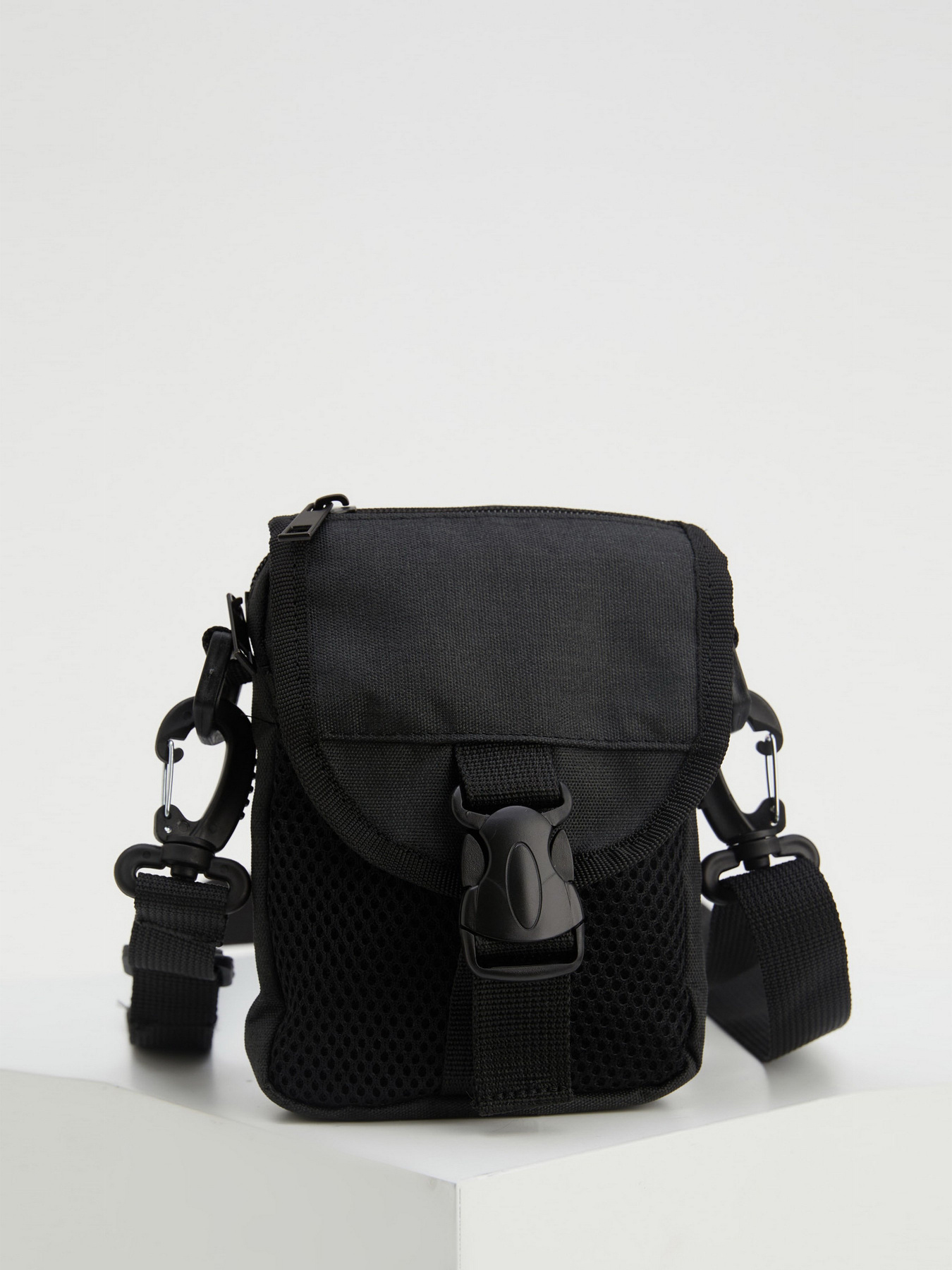 Мессенджер DeFacto модель U3665AZ-AR30 Мессенджер DeFacto модель U3665AZ-AR30 Фото